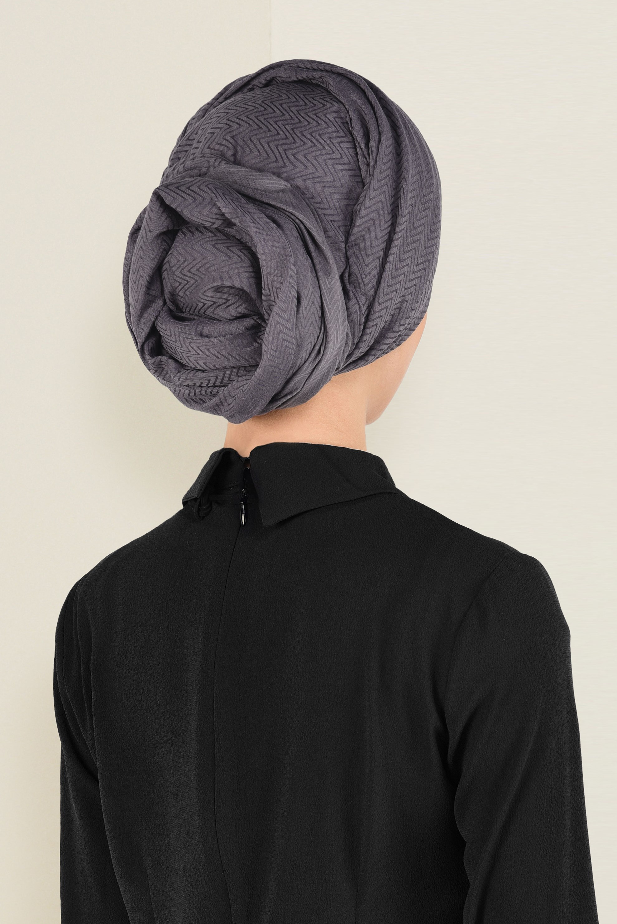 Tesettür giyim GRİ ALVİNA BALIKSIRTI KOTON ŞAL 9946 