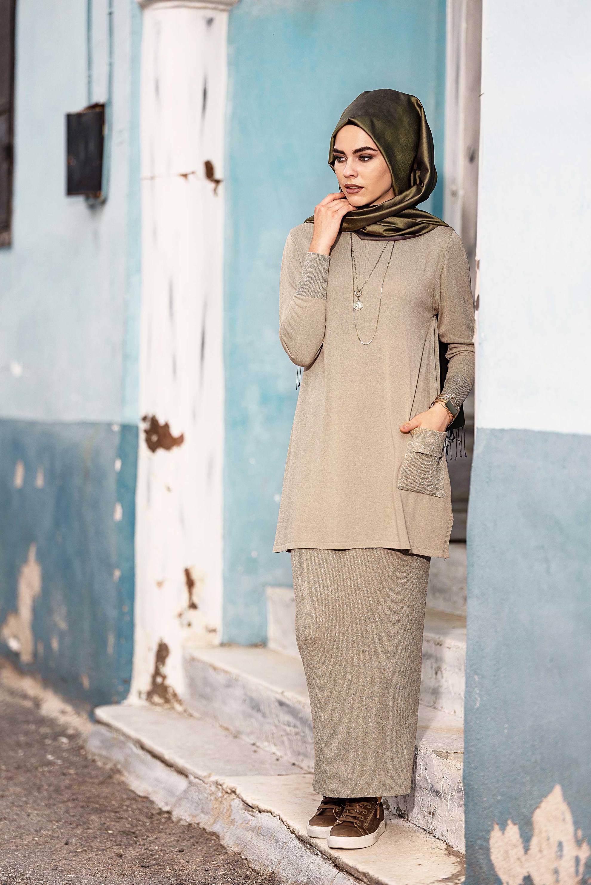 Hijab clothing BEIGE KNIT SKIRT SUIT 4501