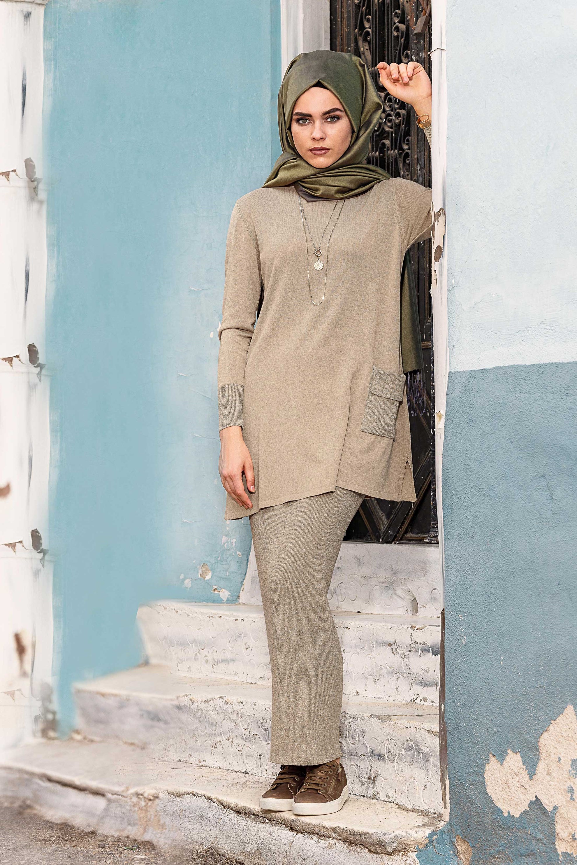 Hijab clothing BEIGE KNIT SKIRT SUIT 4501
