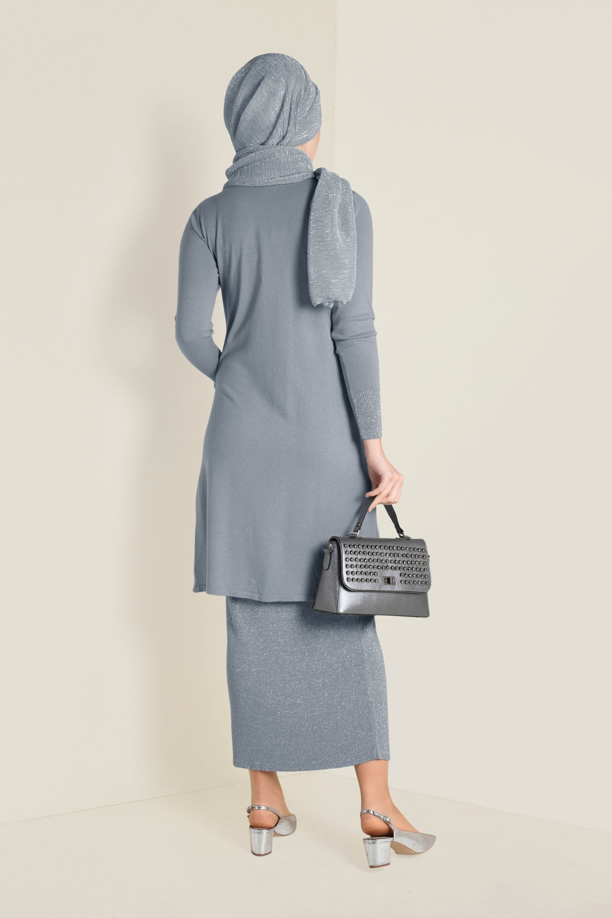 Tesettür giyim GRİ CEP DETAYLI SİMLİ TRİKO 2′Lİ ETEKLİ TAKIM  4501