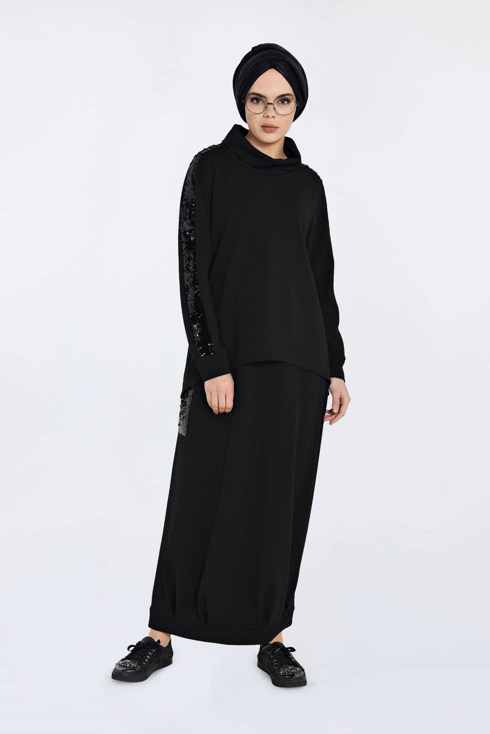 Hijab clothing BLACK SEQUINED SKIRT SUIT 4611 