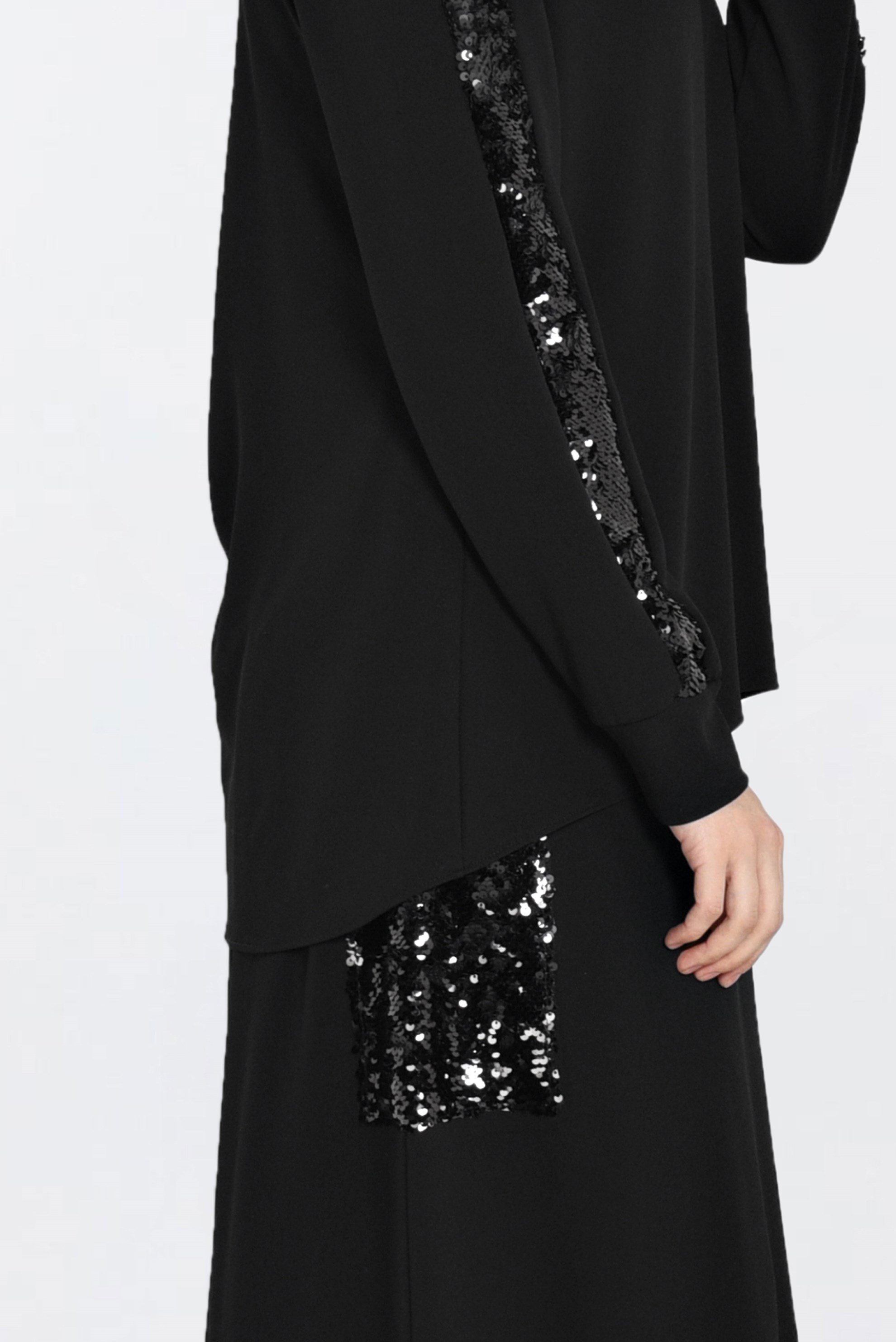 Hijab clothing BLACK SEQUINED SKIRT SUIT 4611 