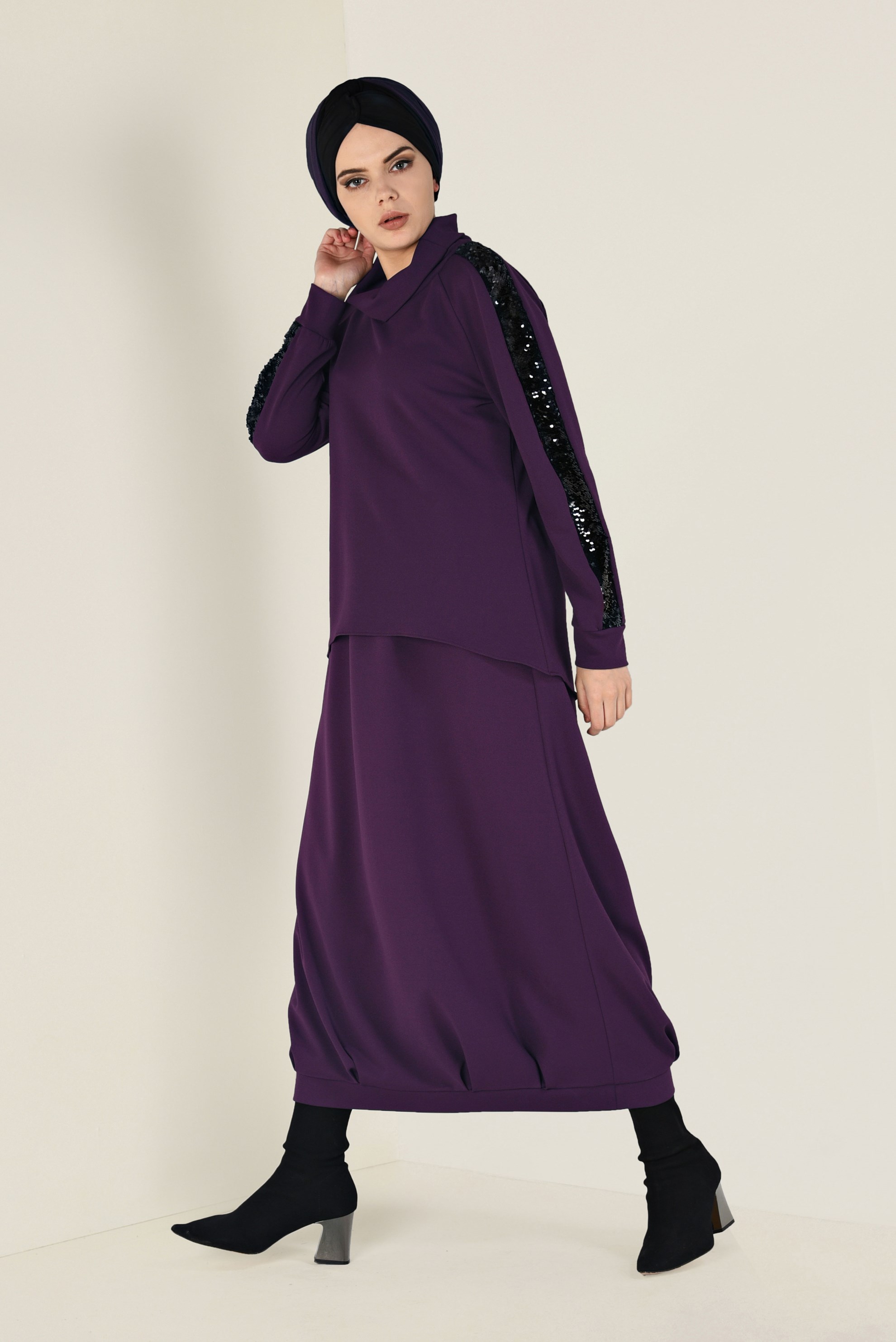 Tesettür giyim MÜRDÜM PUL PAYET DETAYLI ETEKLİ TAKIM 4611