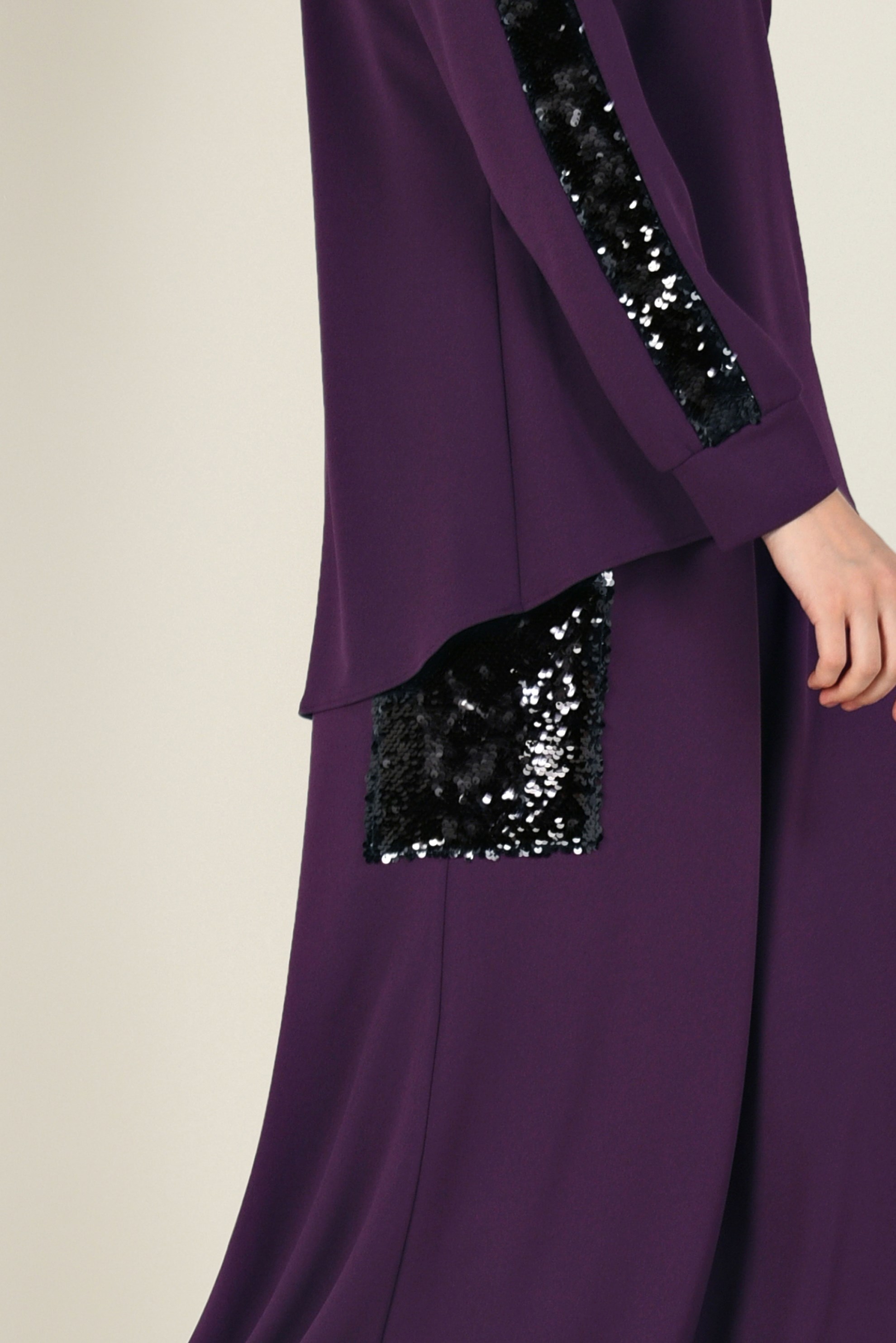 Tesettür giyim MÜRDÜM PUL PAYET DETAYLI ETEKLİ TAKIM 4611