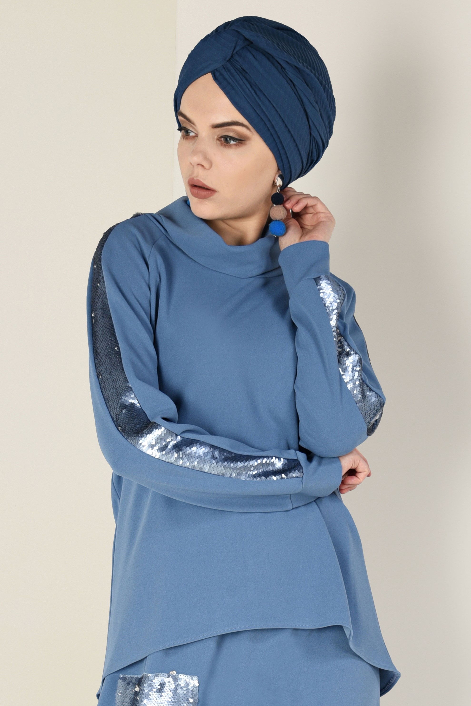 Tesettür giyim MAVİ PUL PAYET DETAYLI ETEKLİ TAKIM 4611