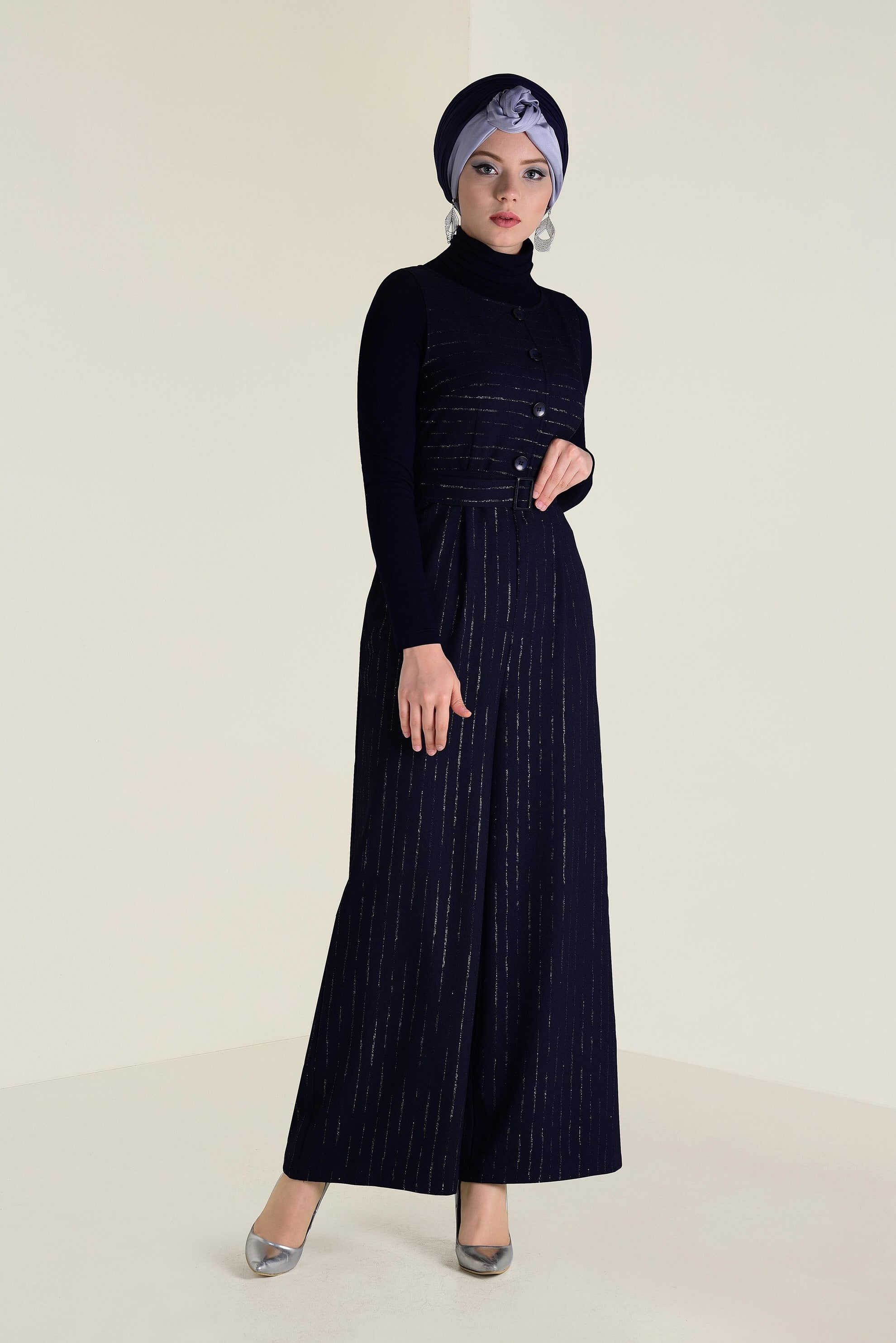 Hijab-Kleidung NAVY BLAU JUMPSUIT MIT GÜRTEL UND TUNIKA 4573