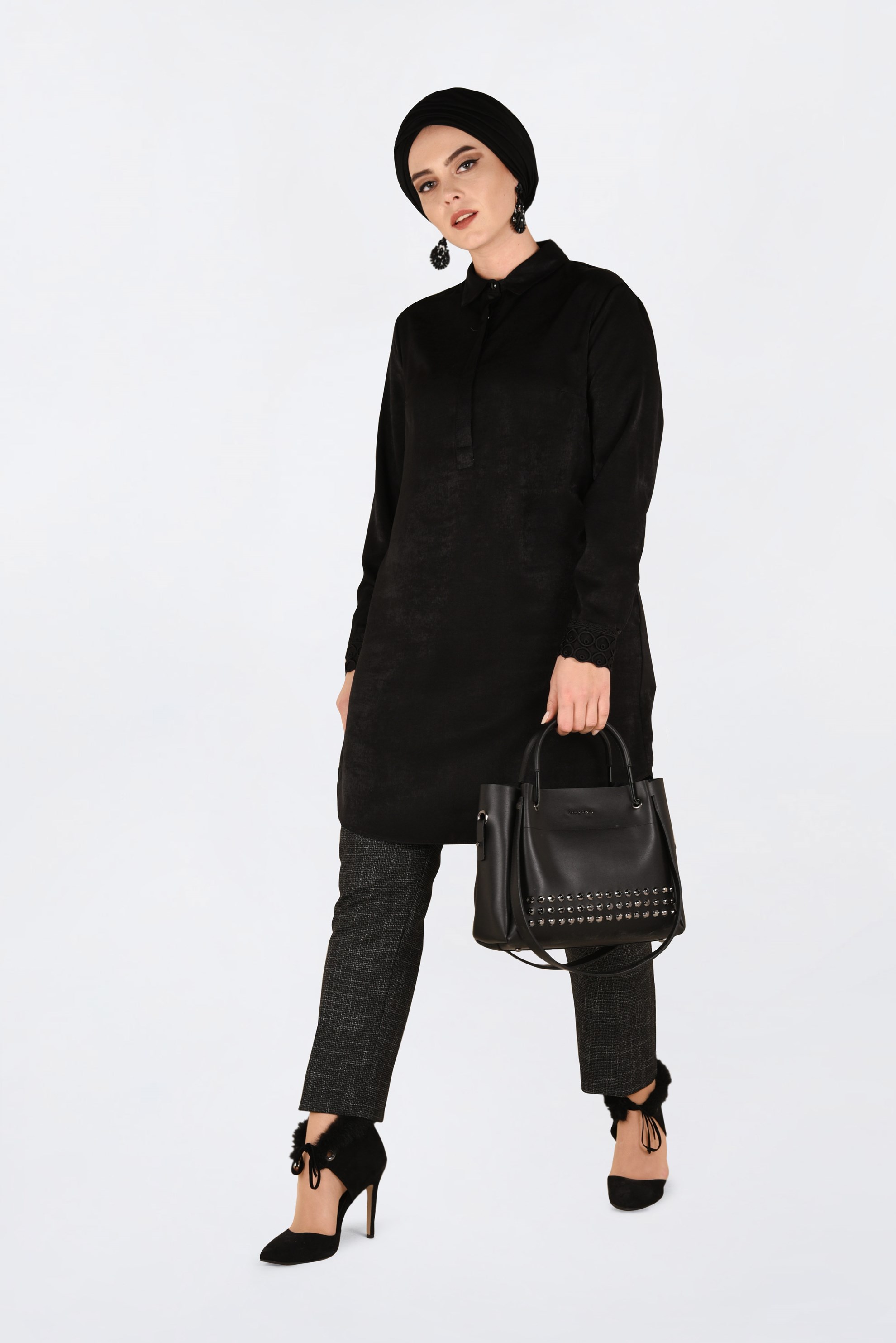 Tesettür giyim SİYAH MANŞETLERİ GÜPÜRLÜ TUNİK 2845 