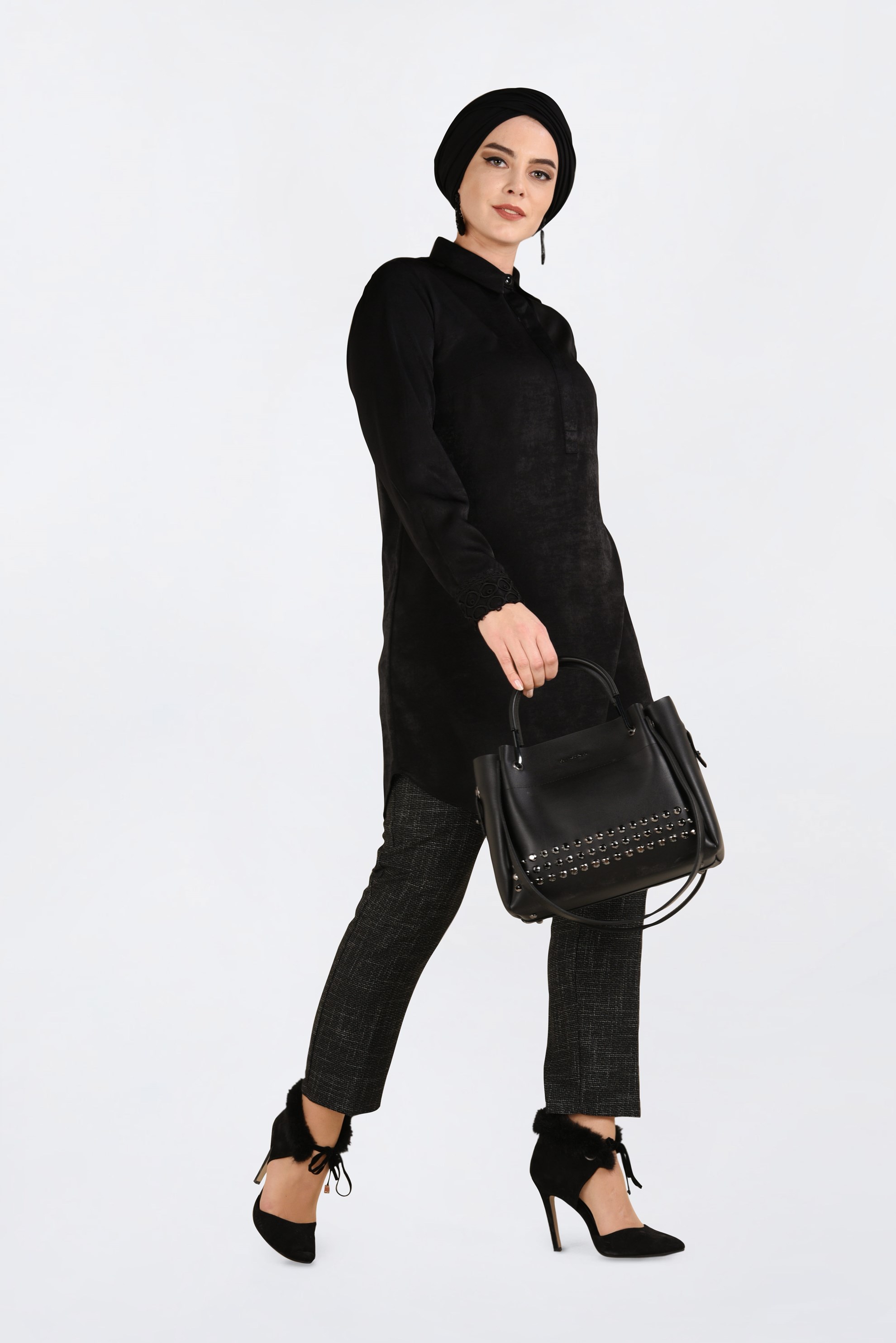 Tesettür giyim SİYAH MANŞETLERİ GÜPÜRLÜ TUNİK 2845 