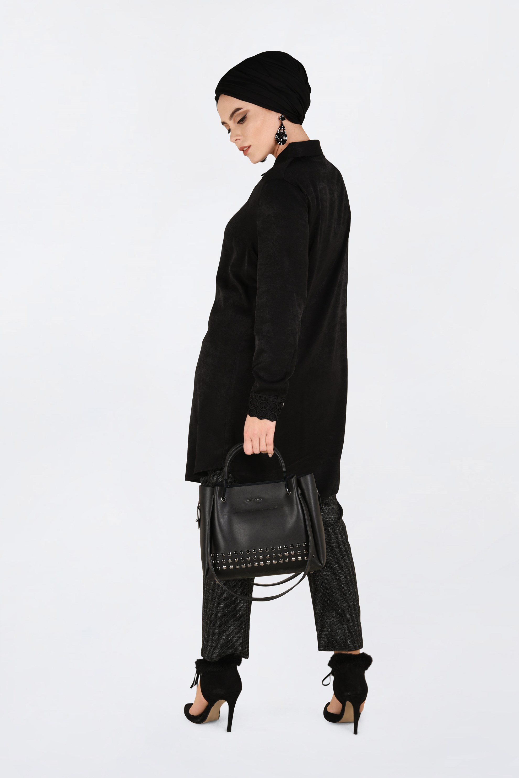 Tesettür giyim SİYAH MANŞETLERİ GÜPÜRLÜ TUNİK 2845 