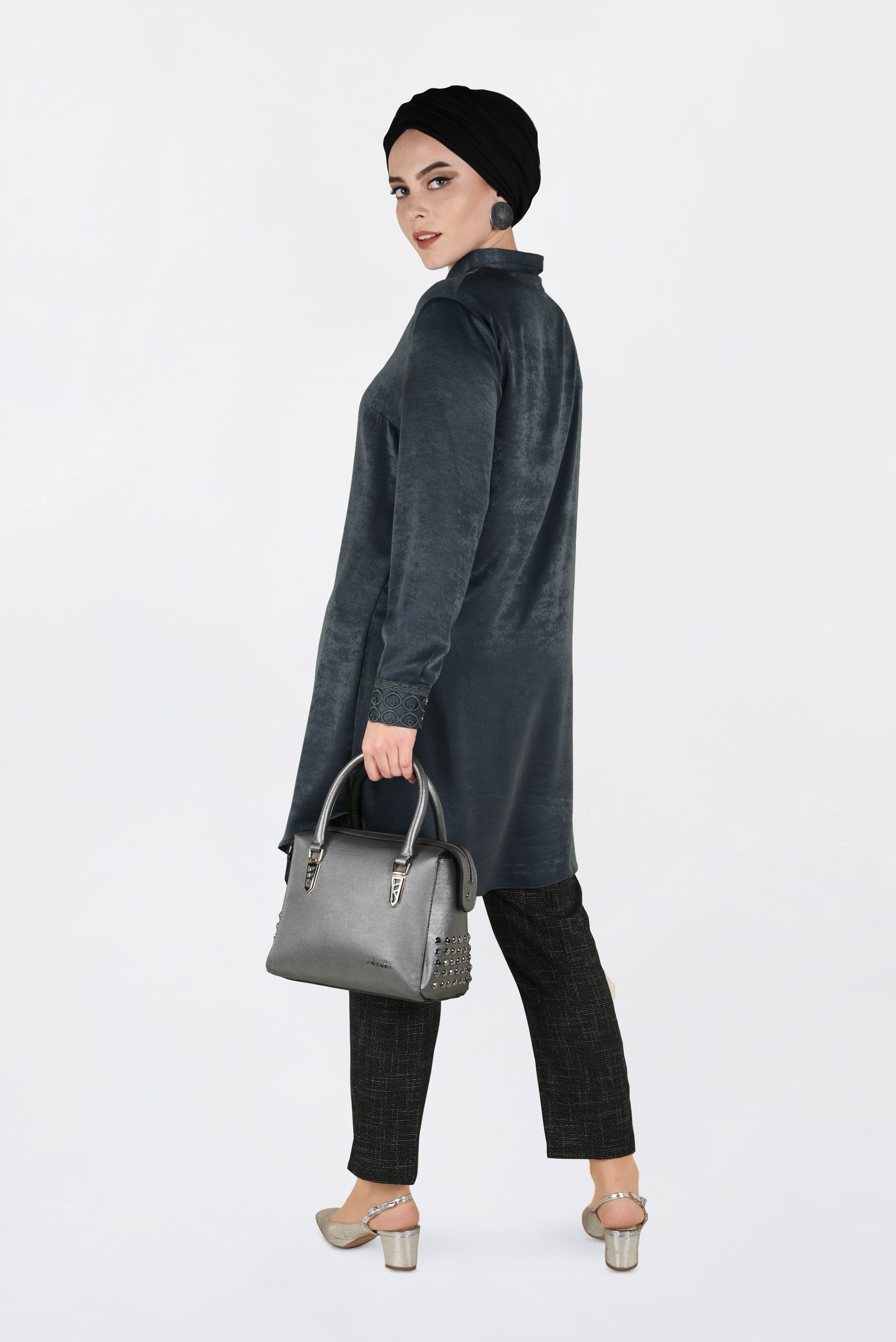 Tesettür giyim GRİ MANŞETLERİ GÜPÜRLÜ TUNİK 2845 