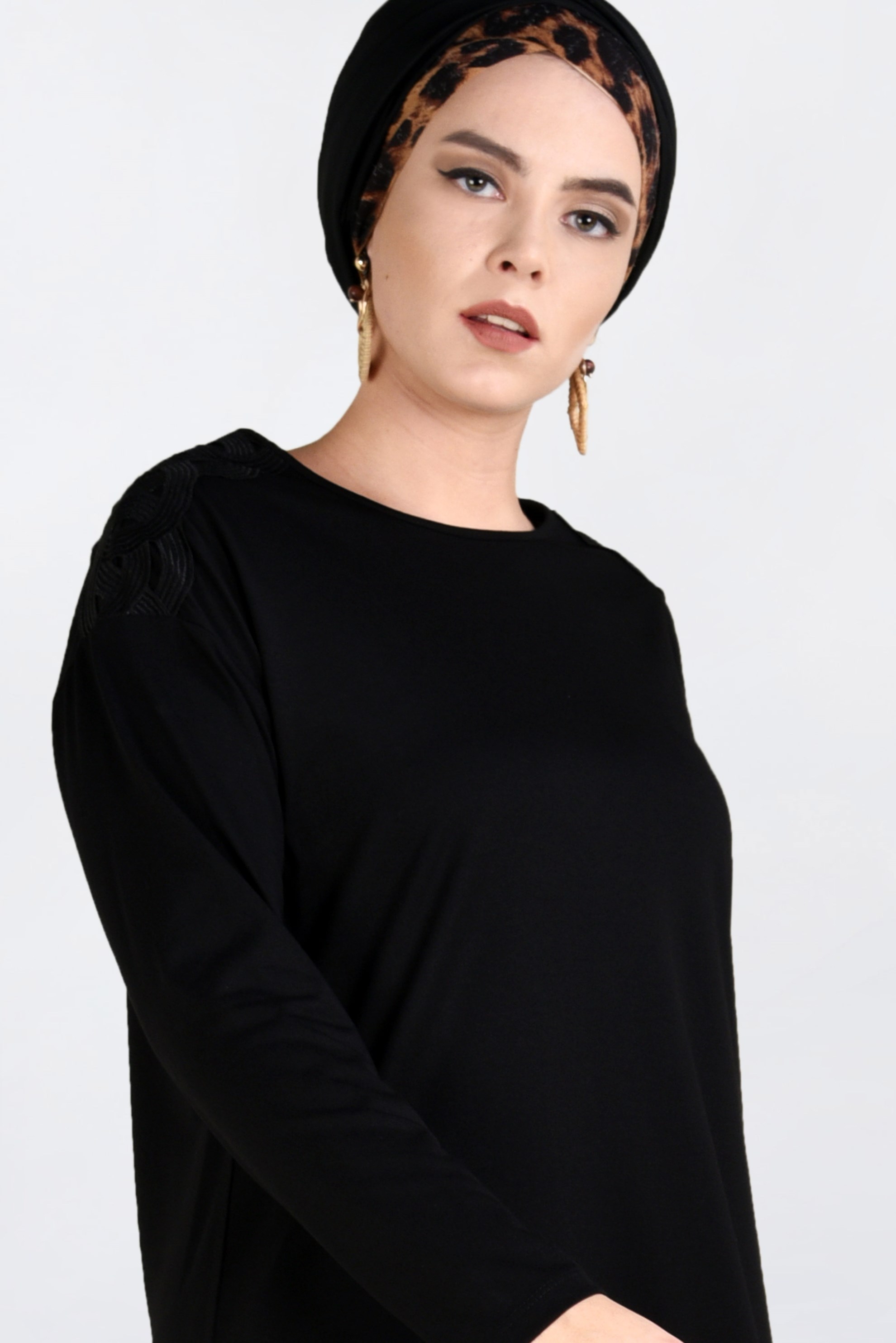 Hijab clothing BLACK ASYMMETRIC CUT TUNIC 2846