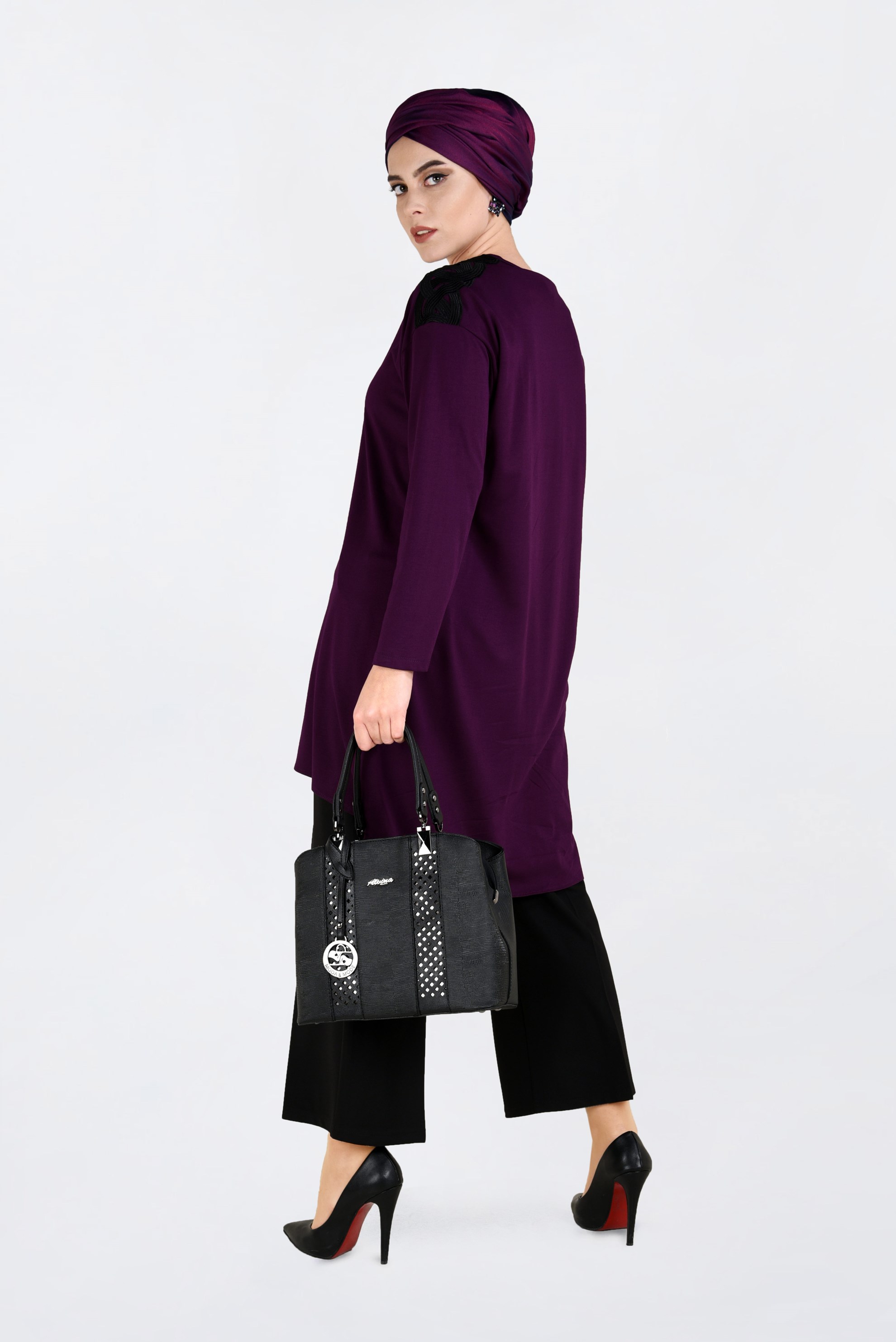 Tesettür giyim MOR ASİMETRİK KESİM TUNİK 2846