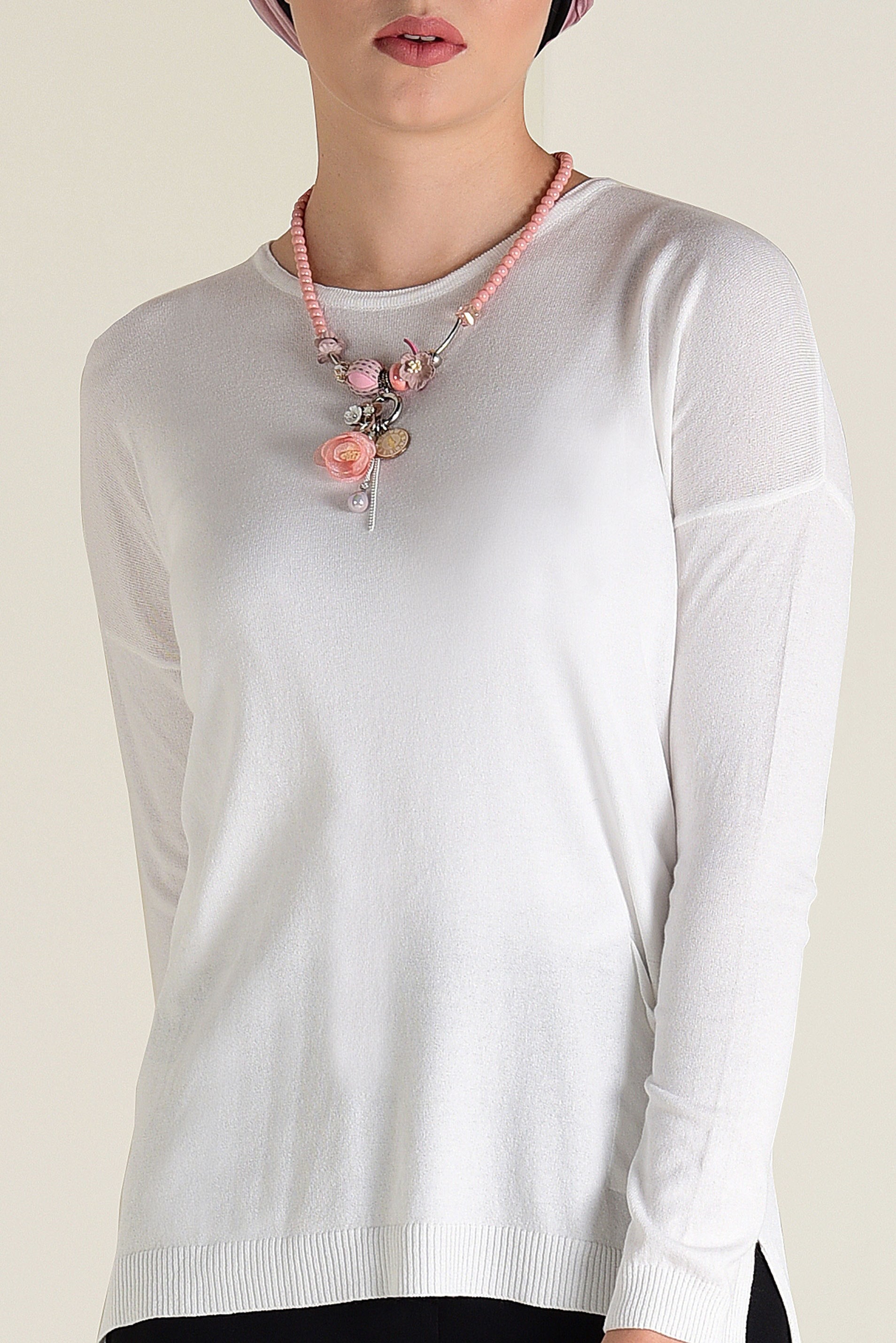 Tesettür giyim BEYAZ BİSİKLET YAKA TRİKO TUNİK 4503 