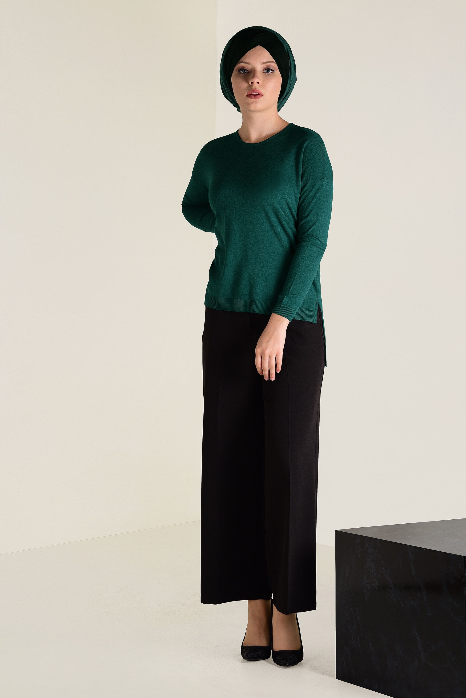 Tesettür giyim YEŞİL BİSİKLET YAKA TRİKO TUNİK 4503 