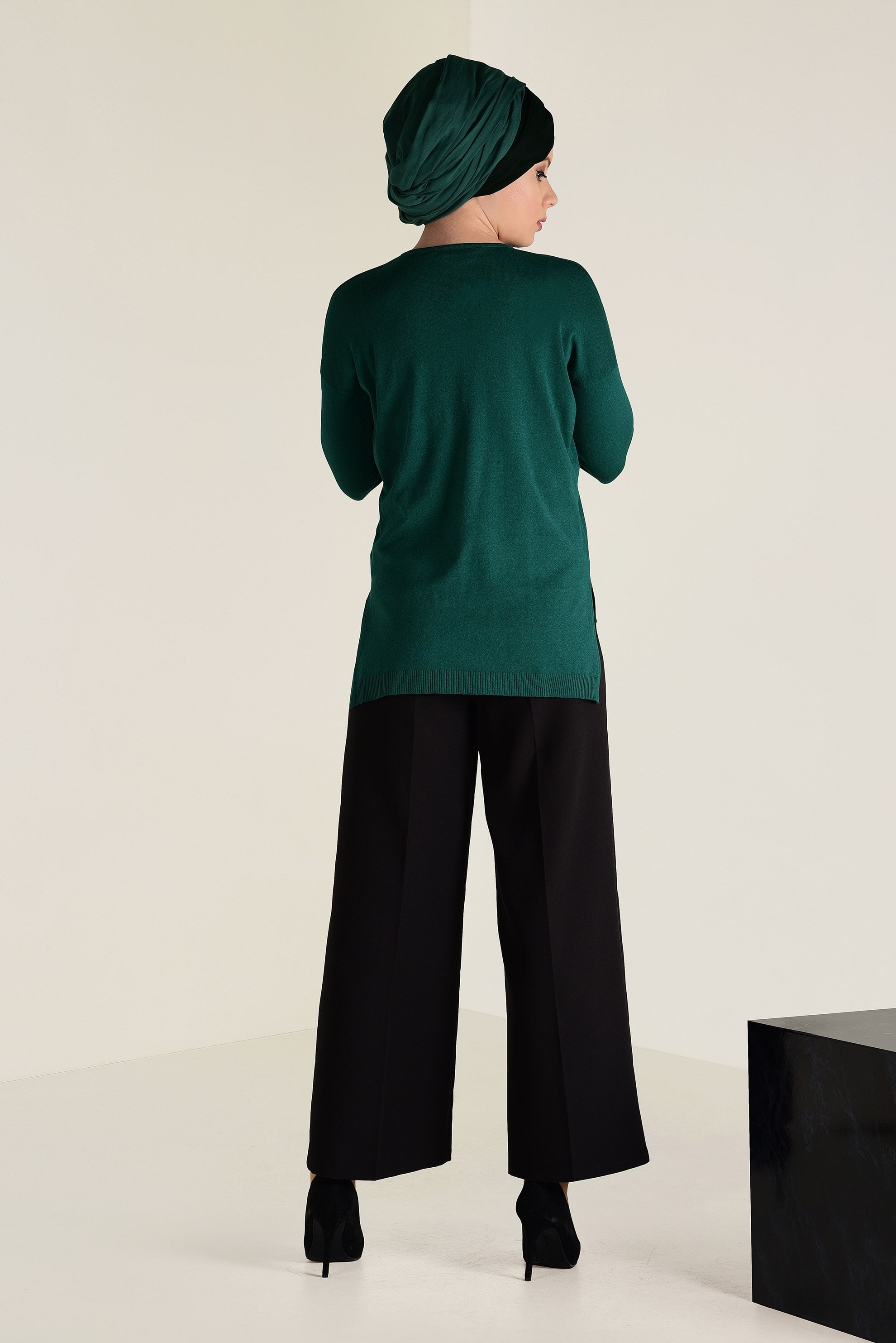 Tesettür giyim YEŞİL BİSİKLET YAKA TRİKO TUNİK 4503 