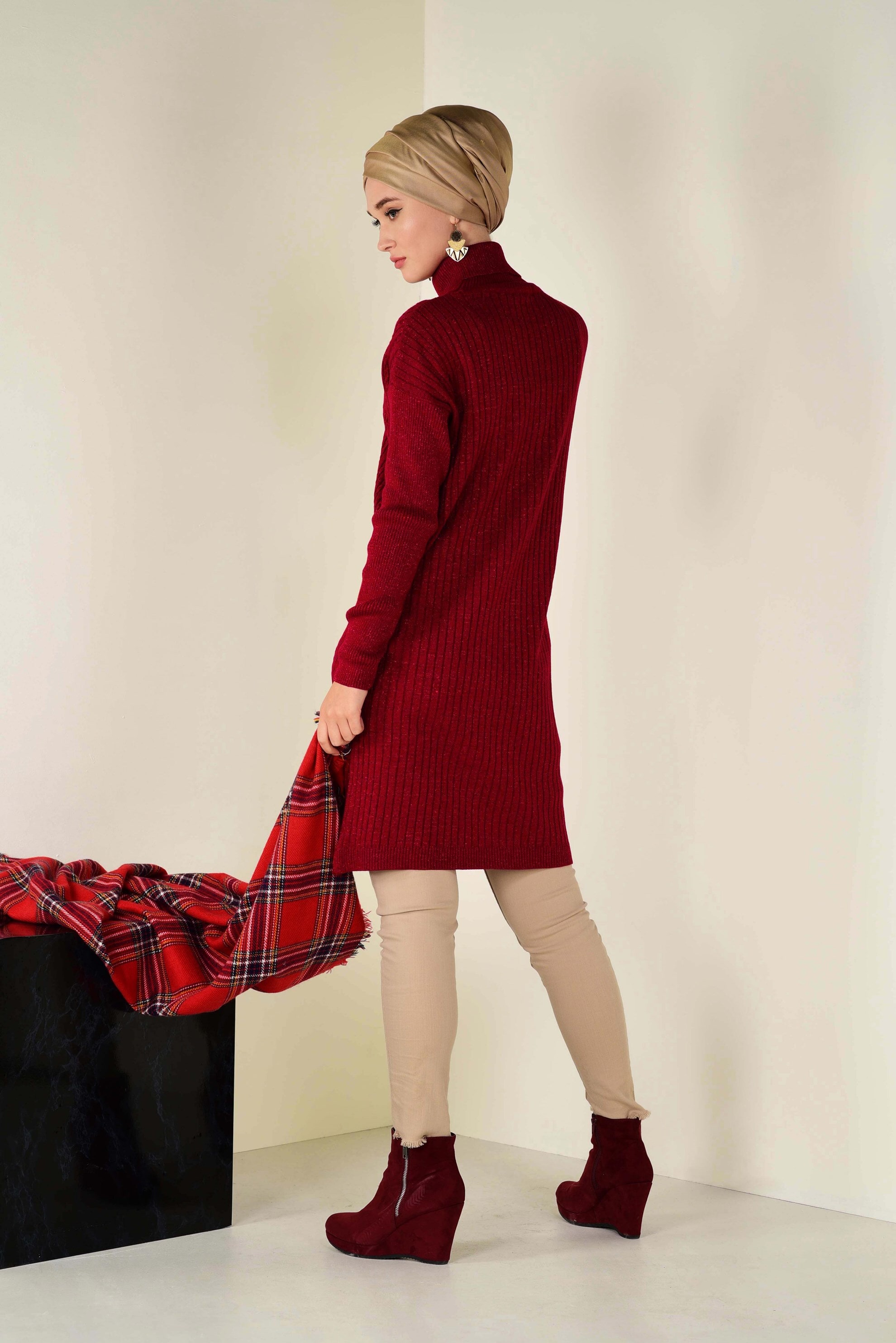 Tesettür giyim KIRMIZI SİMLİ TRİKO TUNİK 4506 