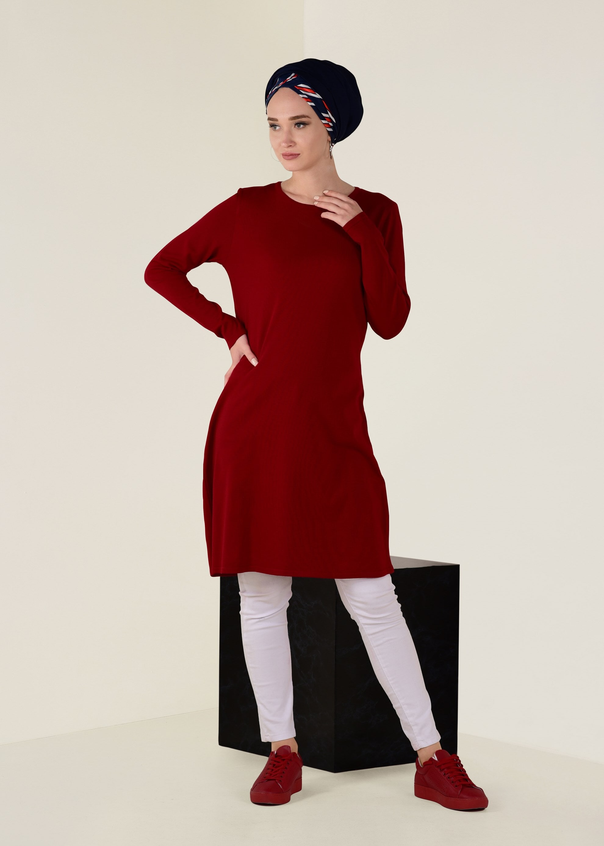 Tesettür giyim KIRMIZI BİSİKLET YAKA TRİKO TUNİK 4509 