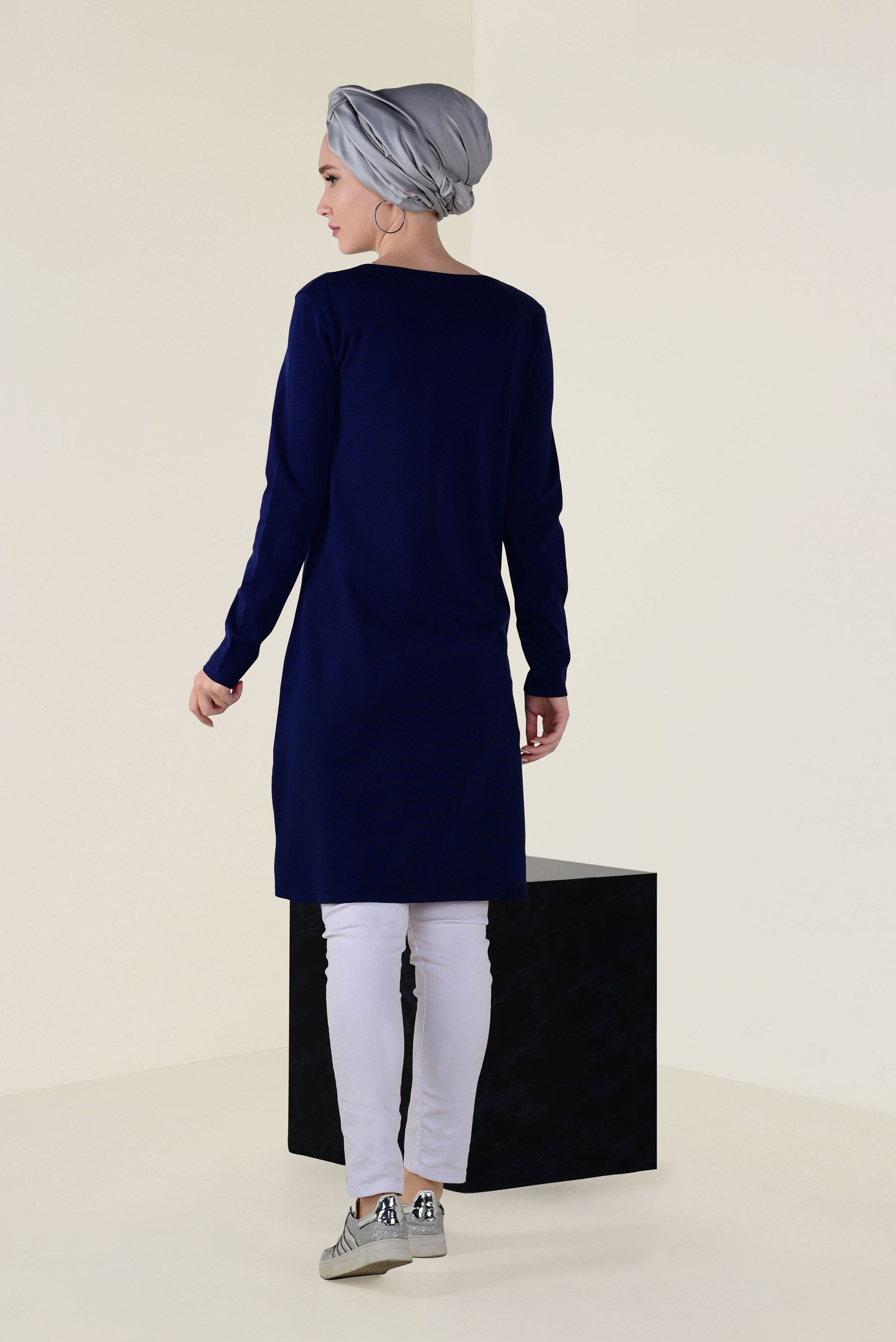 Tesettür giyim LACİVERT BİSİKLET YAKA TRİKO TUNİK 4509 