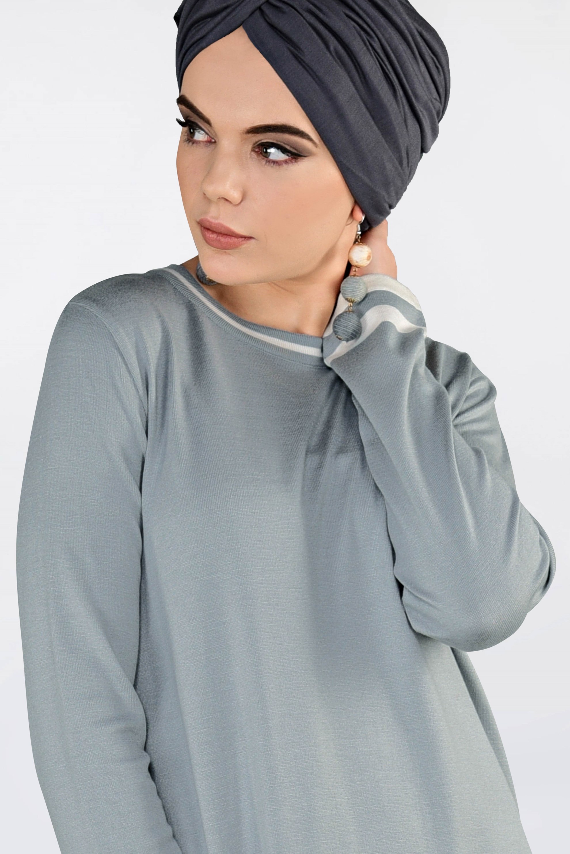 Tesettür giyim GRİ ETEK UCU FIRFIRLI TRİKO TUNİK 4510 