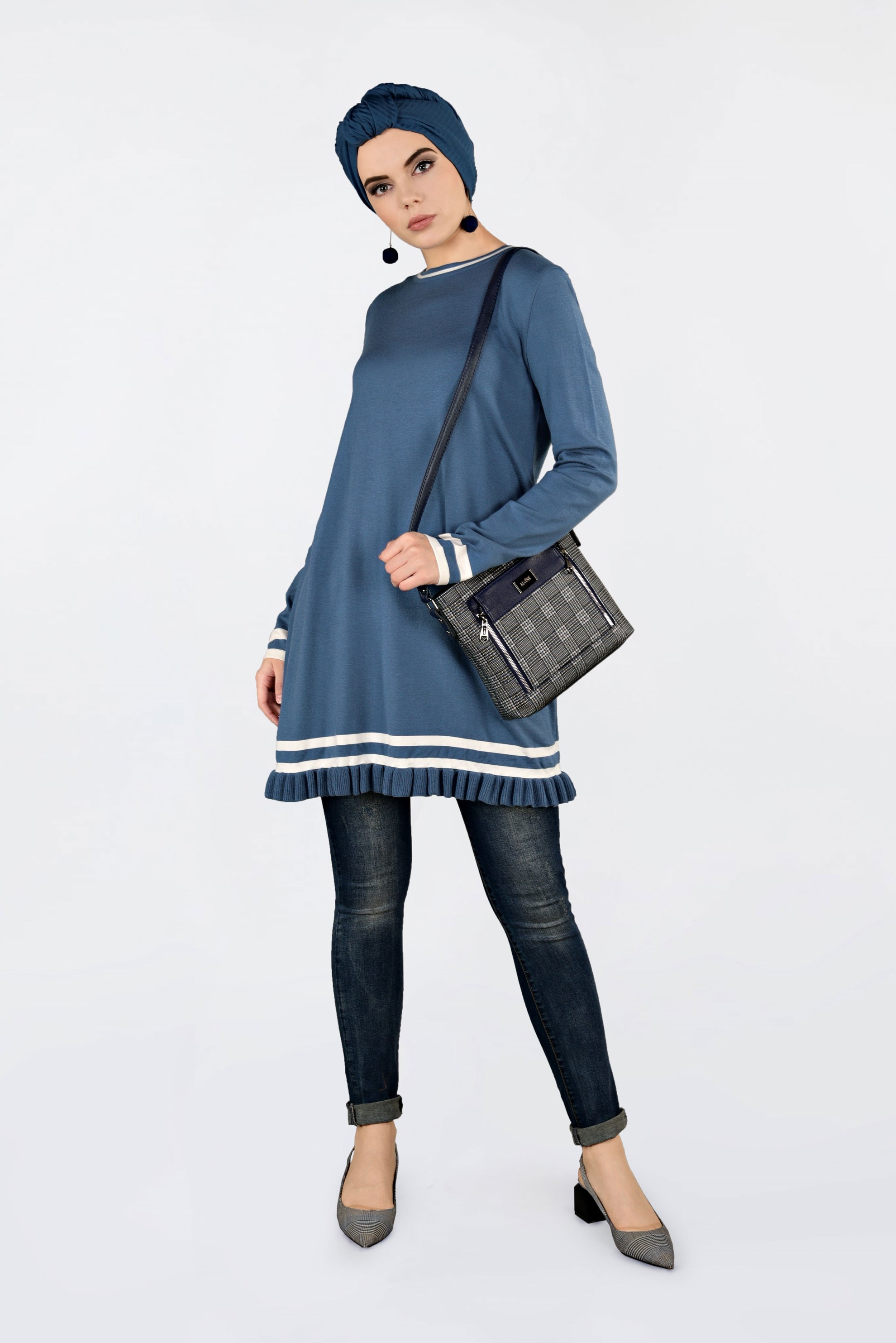 Tesettür giyim MAVİ ETEK UCU FIRFIRLI TRİKO TUNİK 4510 