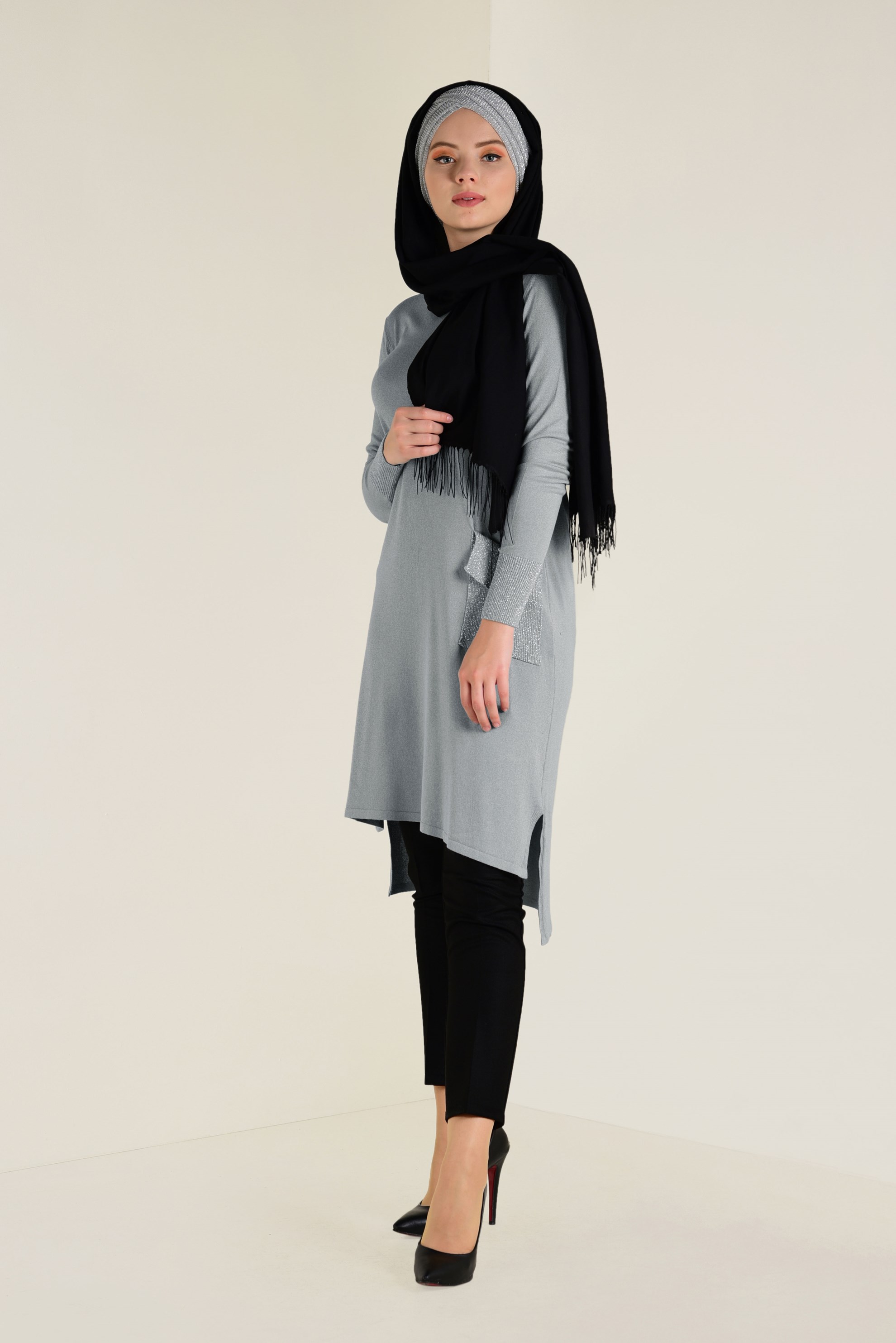 Tesettür giyim GRİ SİMLİ TRİKO TUNİK 4522