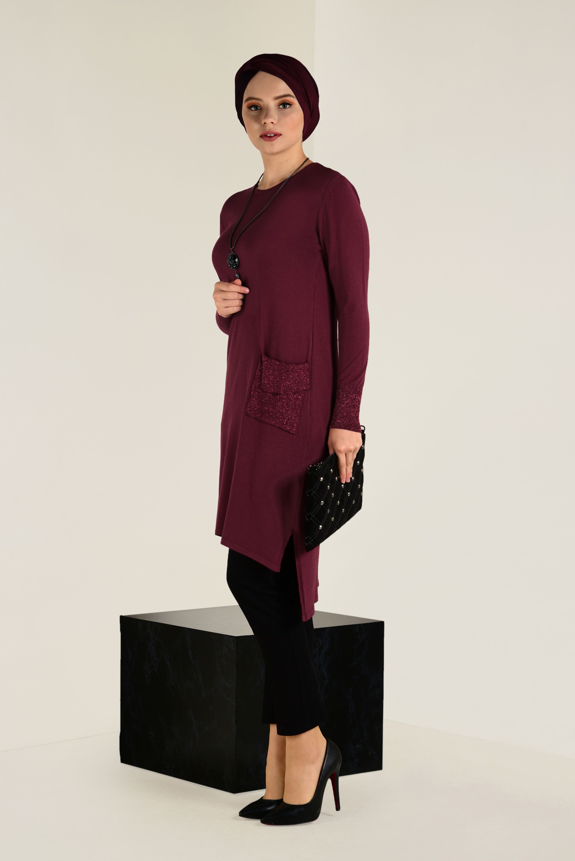 Tesettür giyim BORDO SİMLİ TRİKO TUNİK 4522