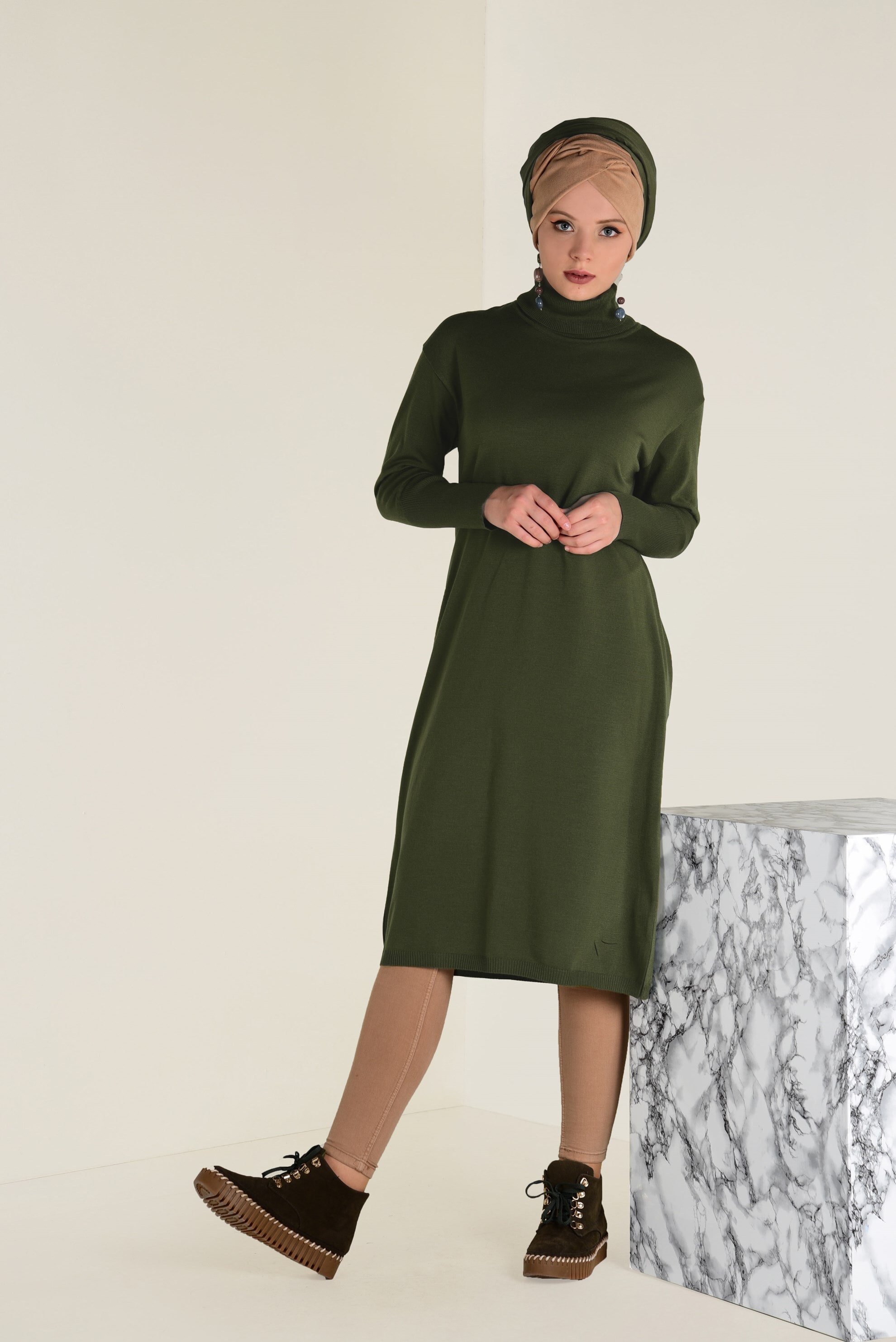 Tesettür giyim HAKİ BALIKÇI YAKA TRİKO TUNİK 4528 