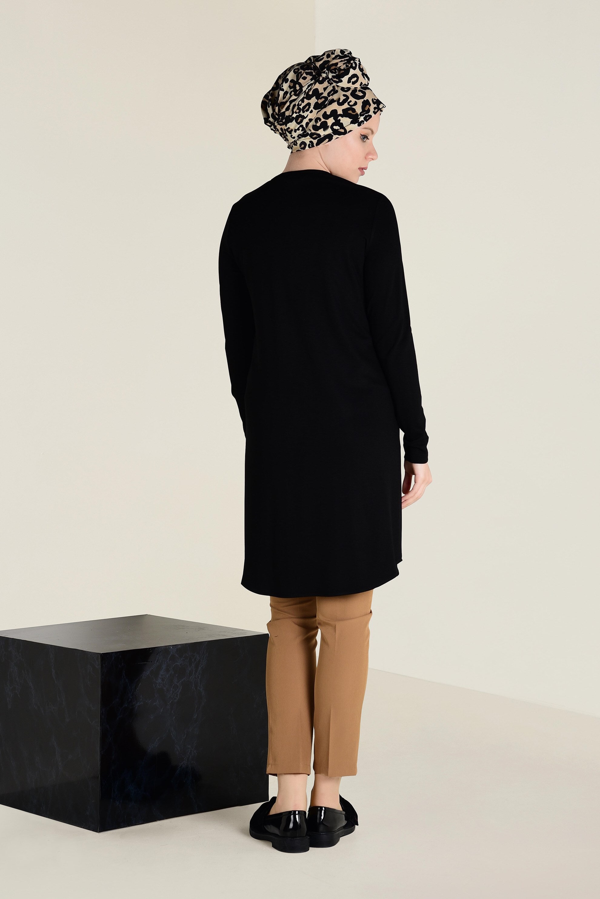 Tesettür giyim SİYAH BİSİKLET YAKA TRİKO TUNİK 4578 