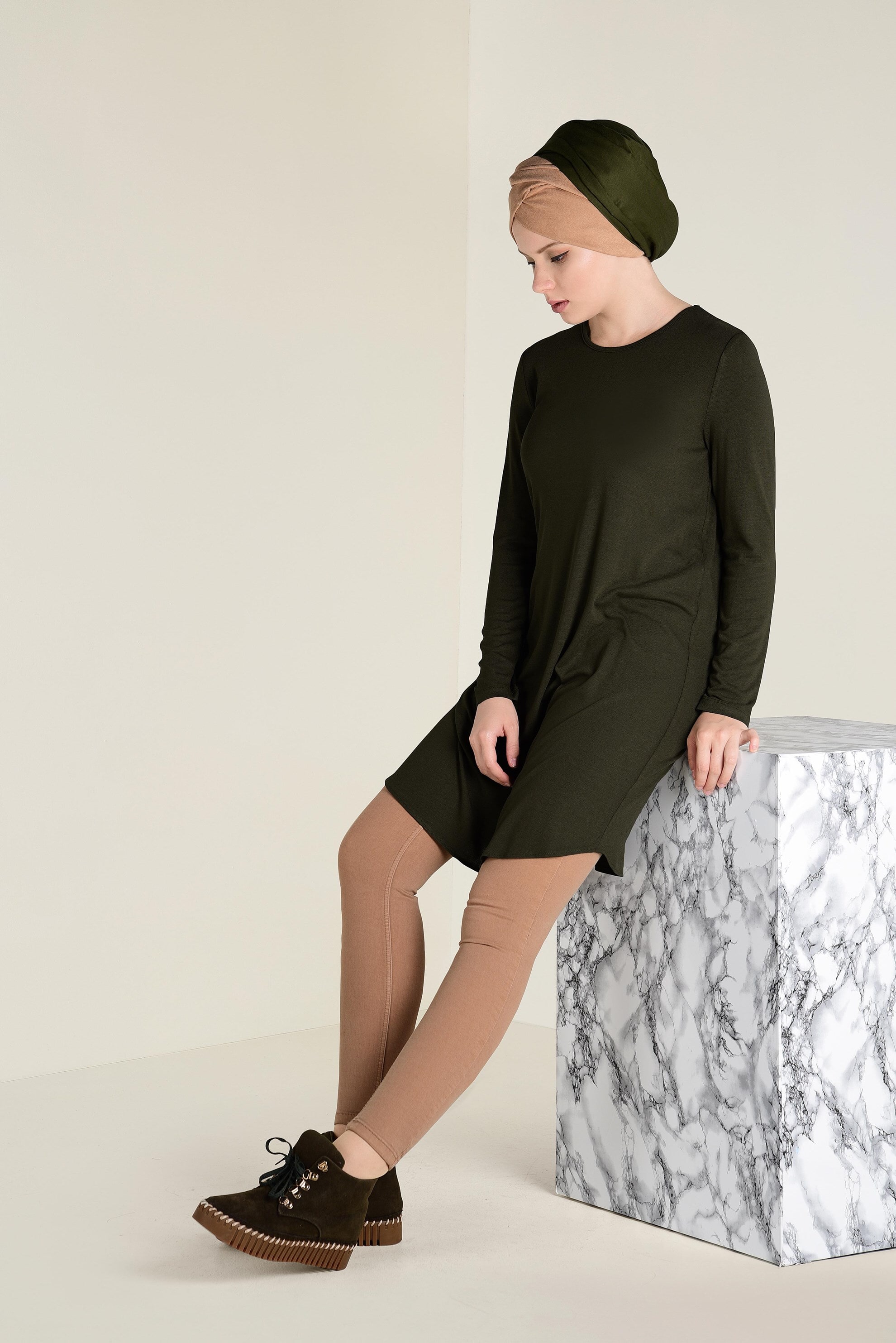 Tesettür giyim HAKİ BİSİKLET YAKA TRİKO TUNİK 4578 