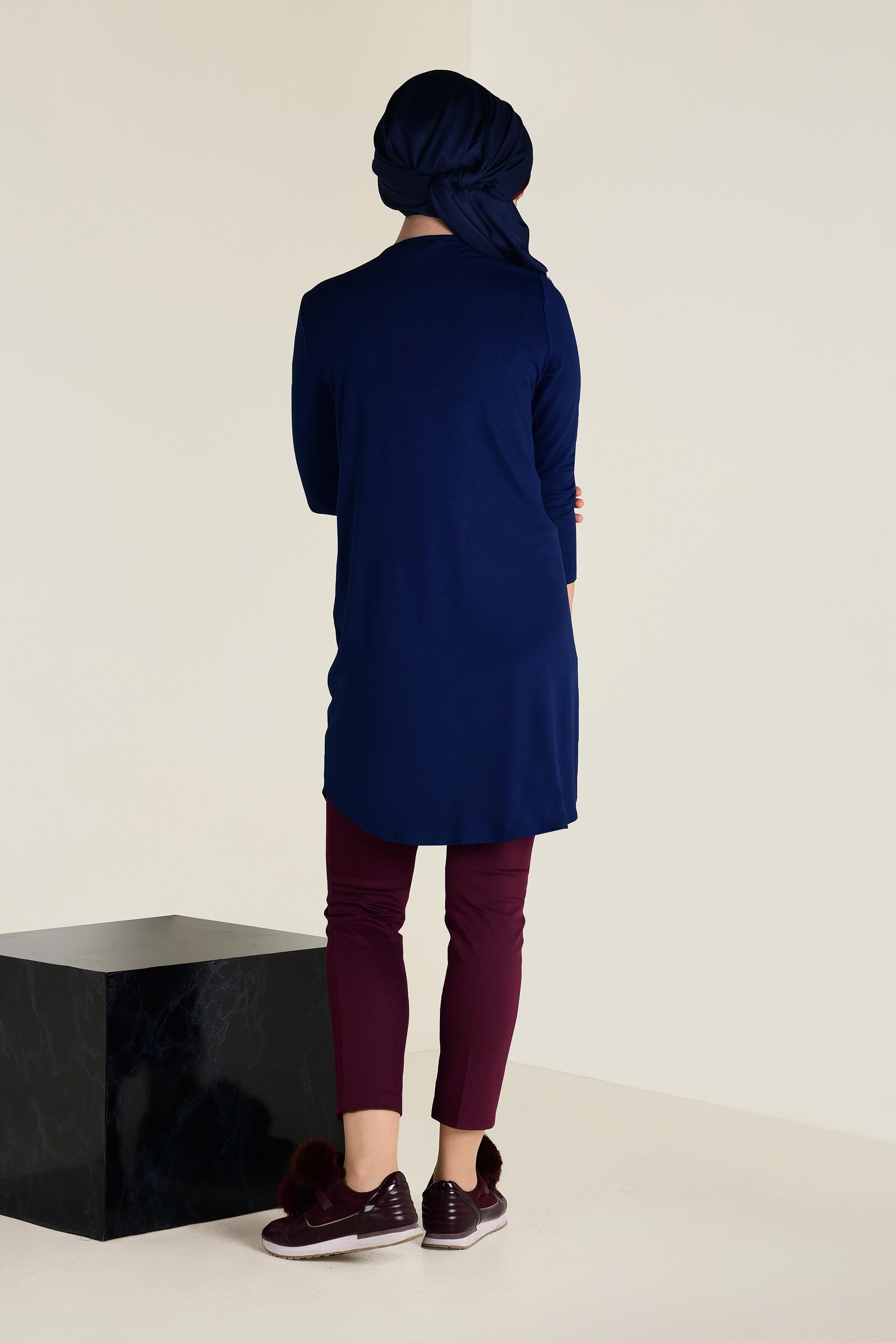 Tesettür giyim LACİVERT BİSİKLET YAKA TRİKO TUNİK 4578 