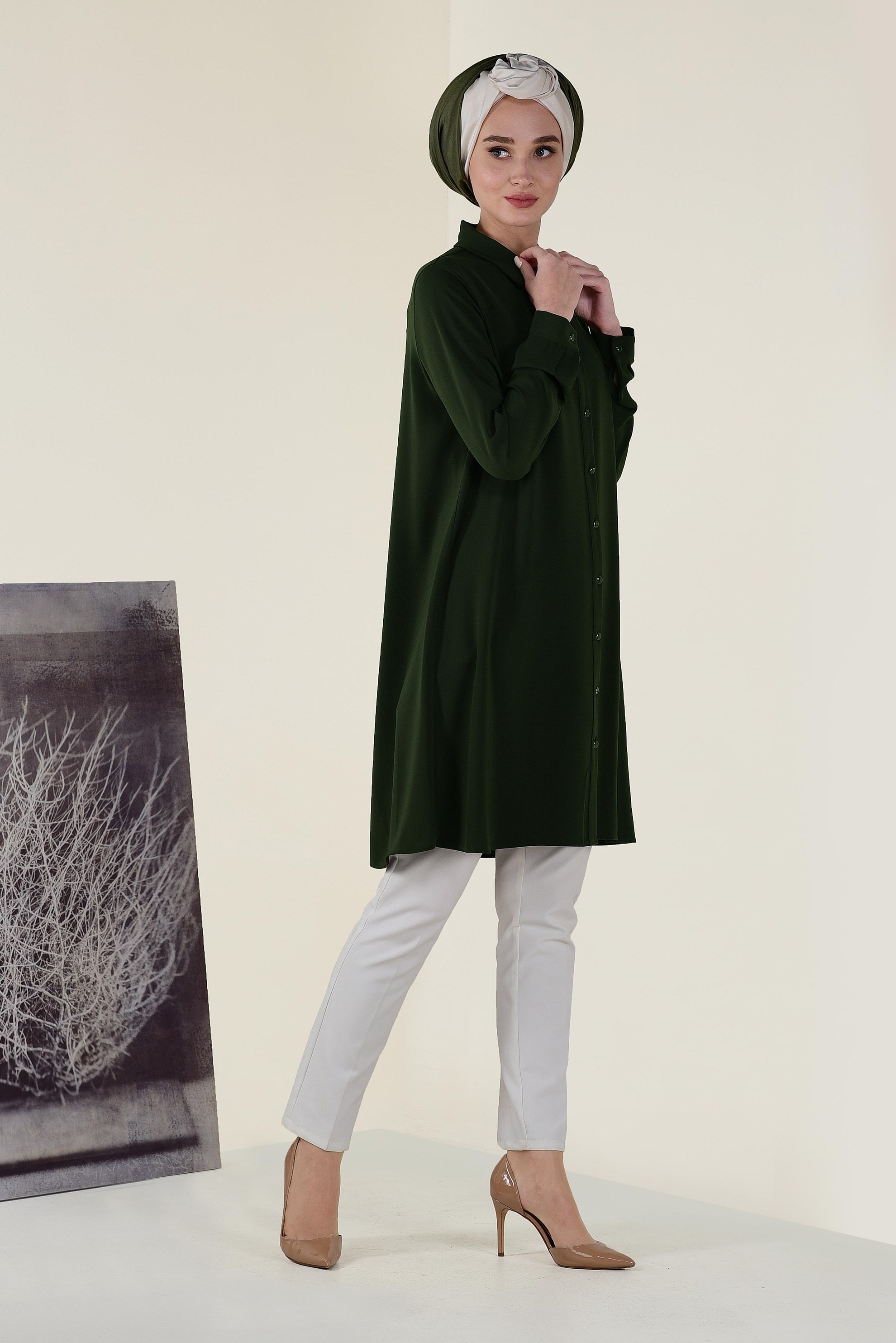 Tesettür giyim HAKİ ÖNDEN DÜĞMELİ ERKEK YAKA TUNİK 4584