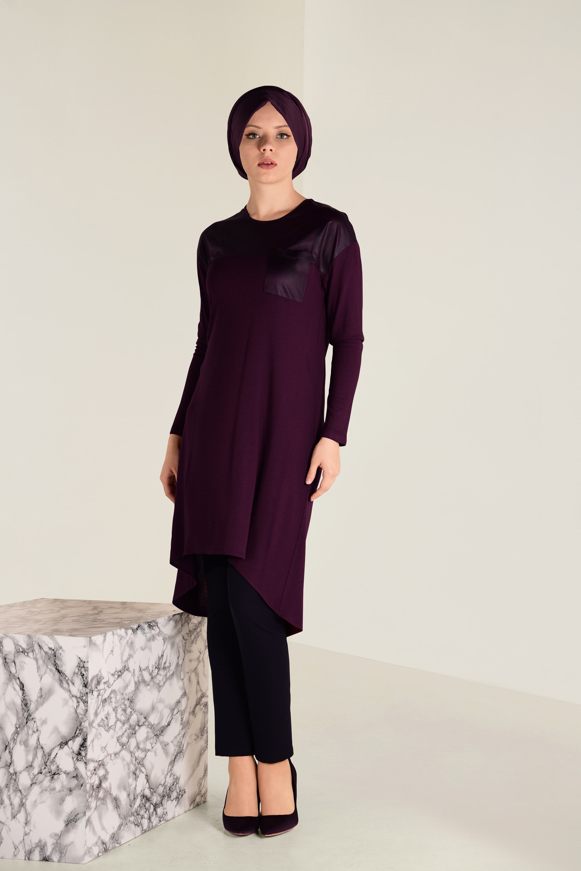 Tesettür giyim BORDO CEPLİ ASİMETRİK KESİM TRİKO TUNİK 4587 