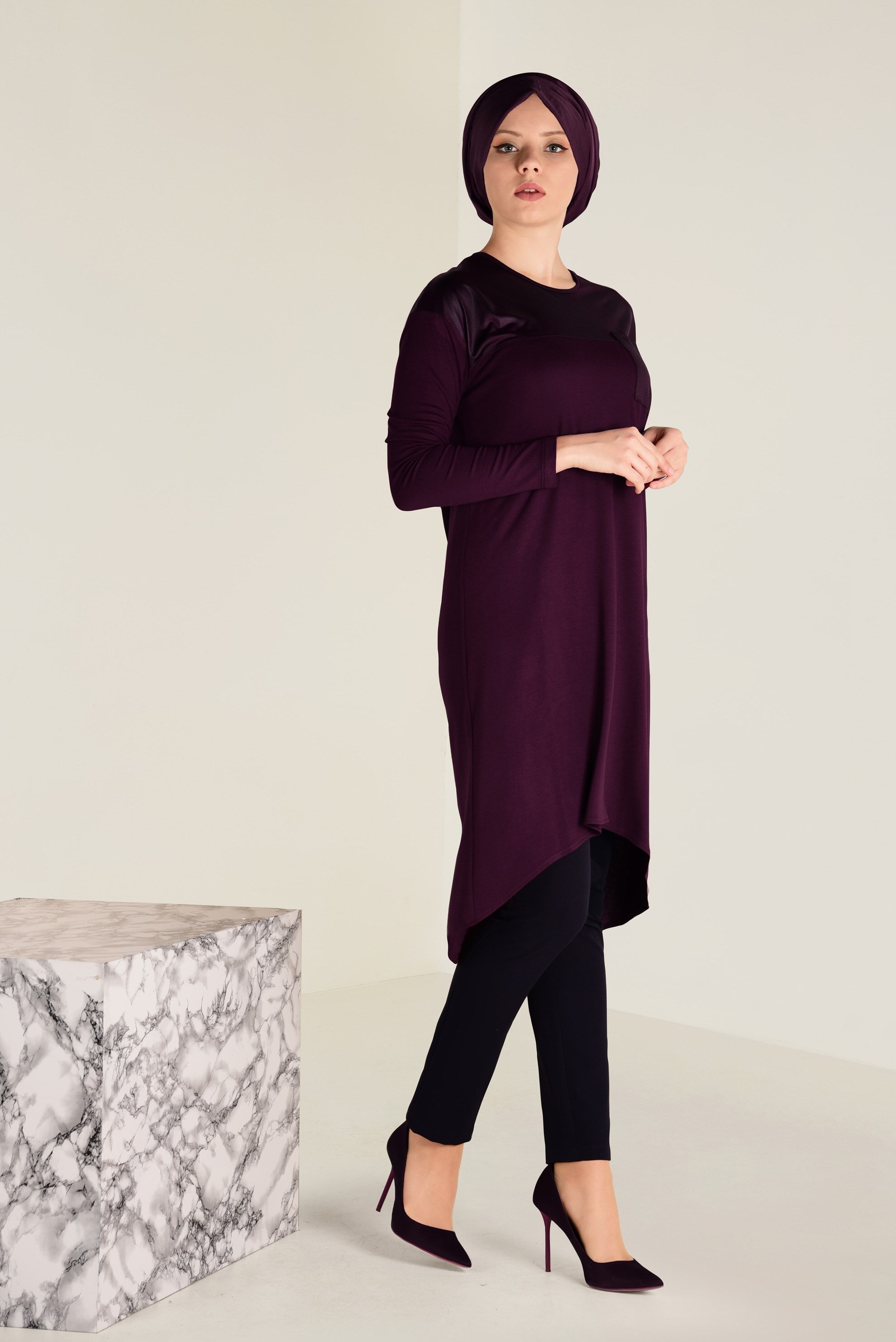 Tesettür giyim BORDO CEPLİ ASİMETRİK KESİM TRİKO TUNİK 4587 