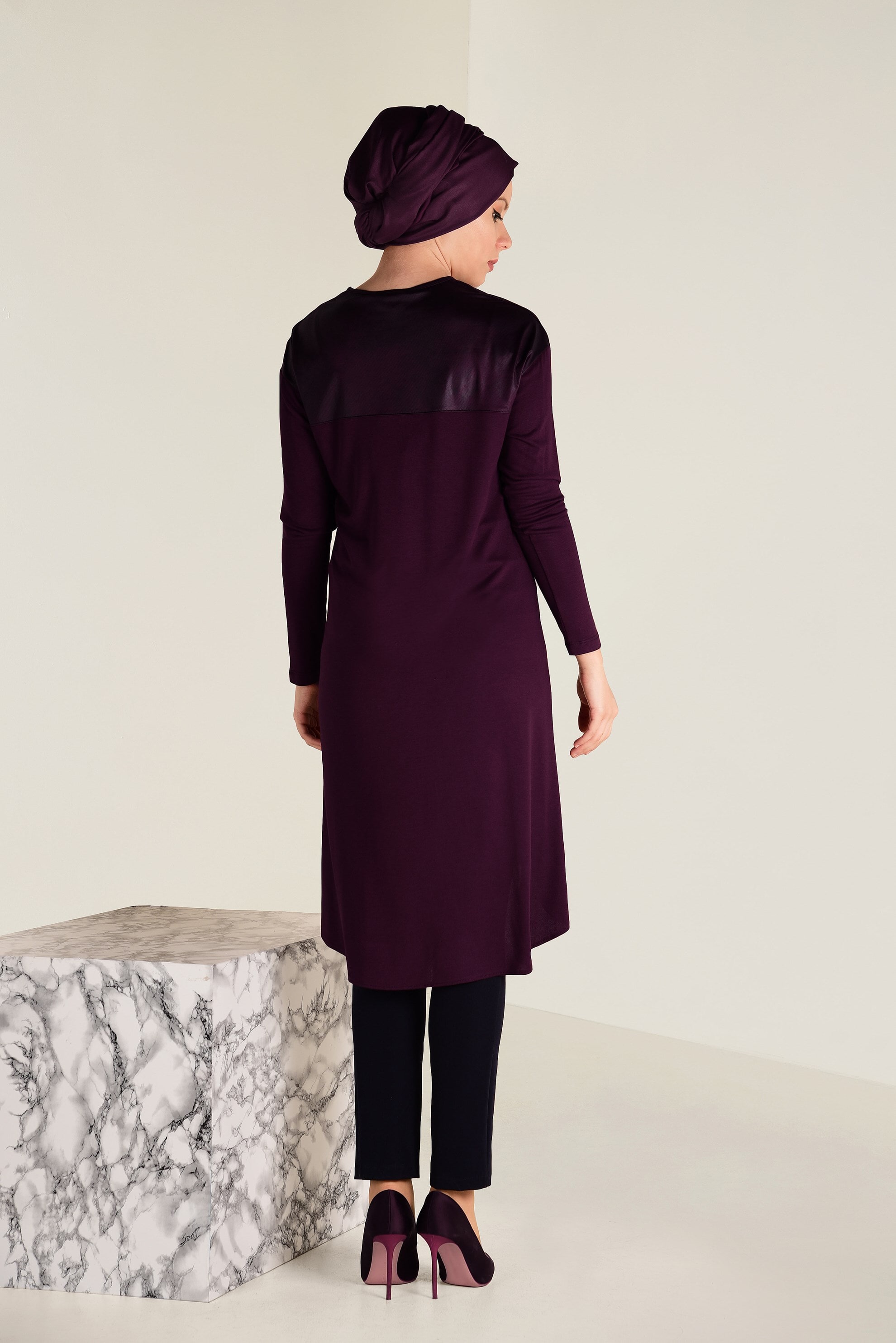 Tesettür giyim BORDO CEPLİ ASİMETRİK KESİM TRİKO TUNİK 4587 