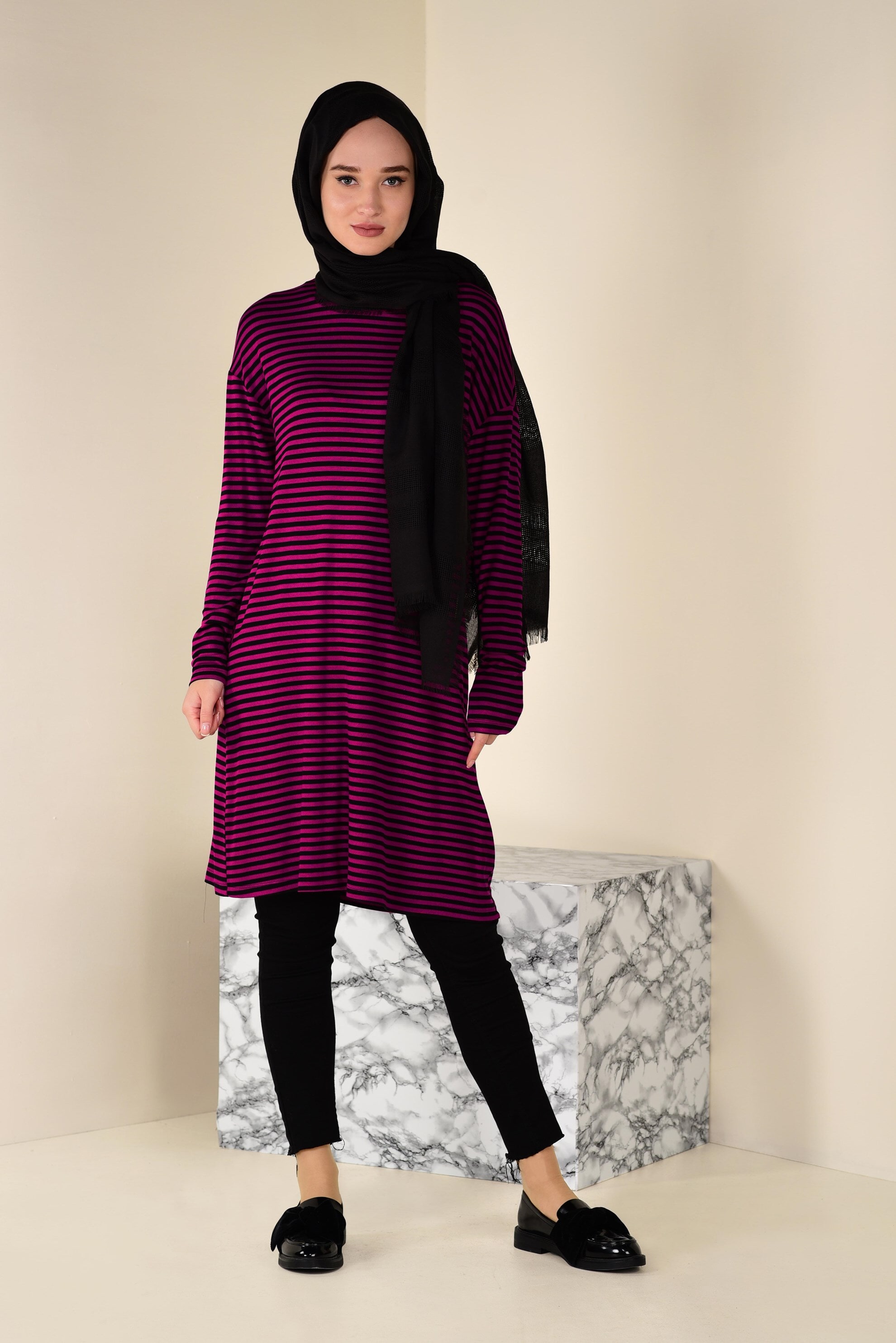 Tesettür giyim FUŞYA ÇİZGİLİ SALAŞ TUNİK 4590