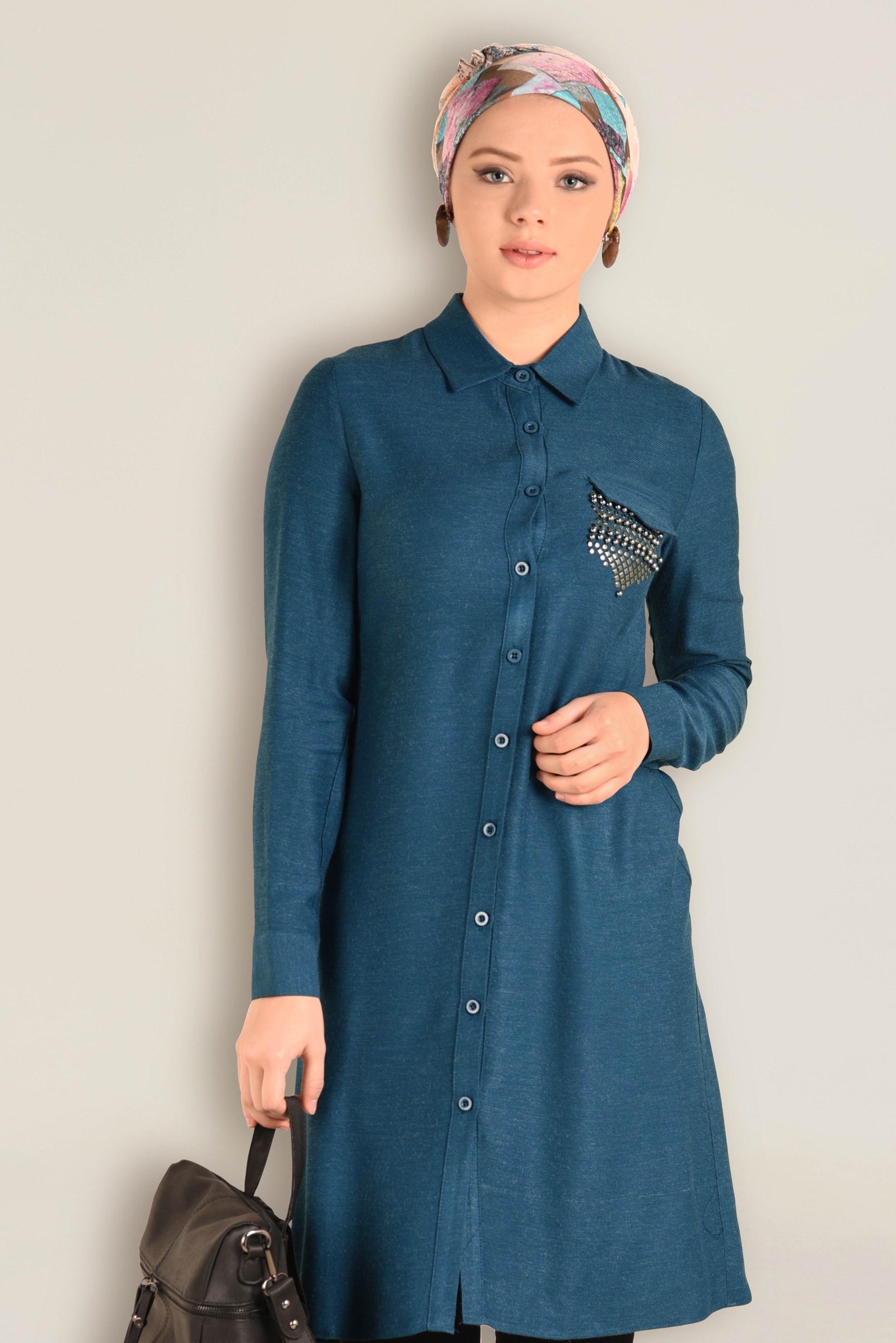 Tesettür giyim MAVİ ZIMBALI VE BONCUK DETAYLI TUNİK 4594 