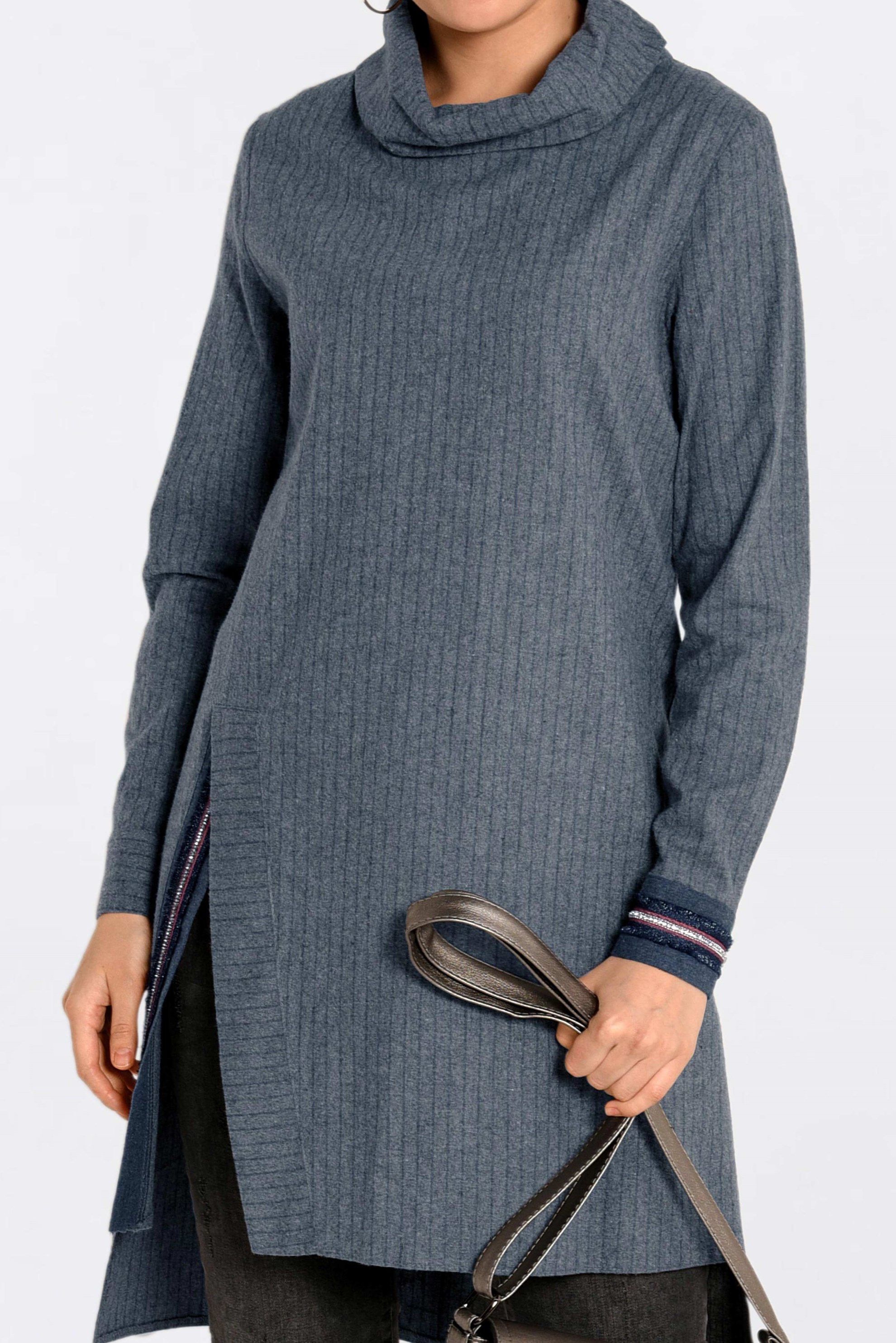 Tesettür giyim GRİ YANI YIRTMAÇLI DÖKÜMLÜ YAKA TUNİK 4624 