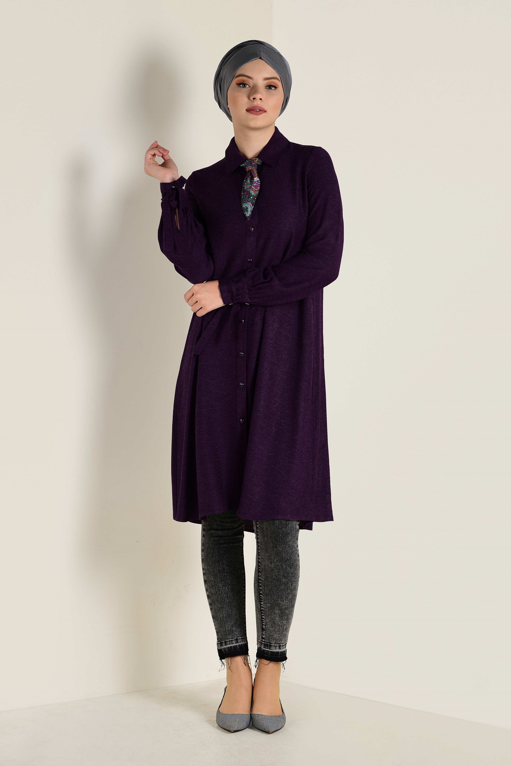 Tesettür giyim MOR MANŞETLERİ BAĞCIK DETAYLI DÜĞMELİ TUNİK 4629