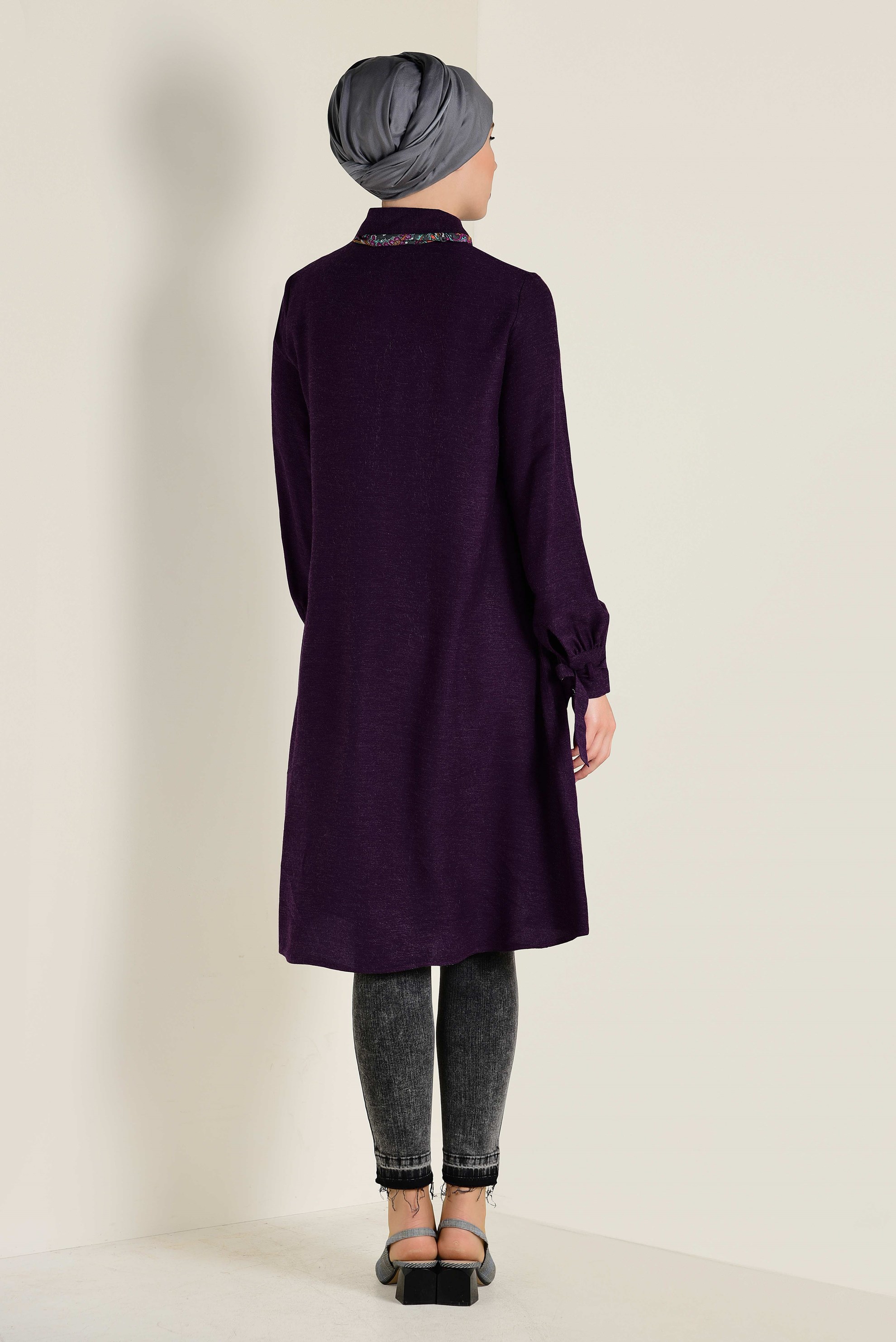 Tesettür giyim MOR MANŞETLERİ BAĞCIK DETAYLI DÜĞMELİ TUNİK 4629