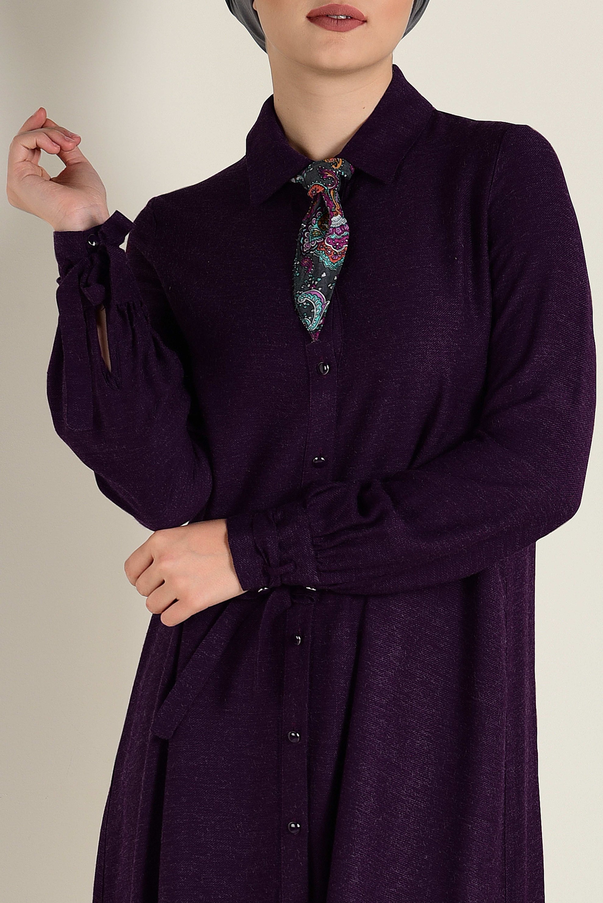 Tesettür giyim MOR MANŞETLERİ BAĞCIK DETAYLI DÜĞMELİ TUNİK 4629