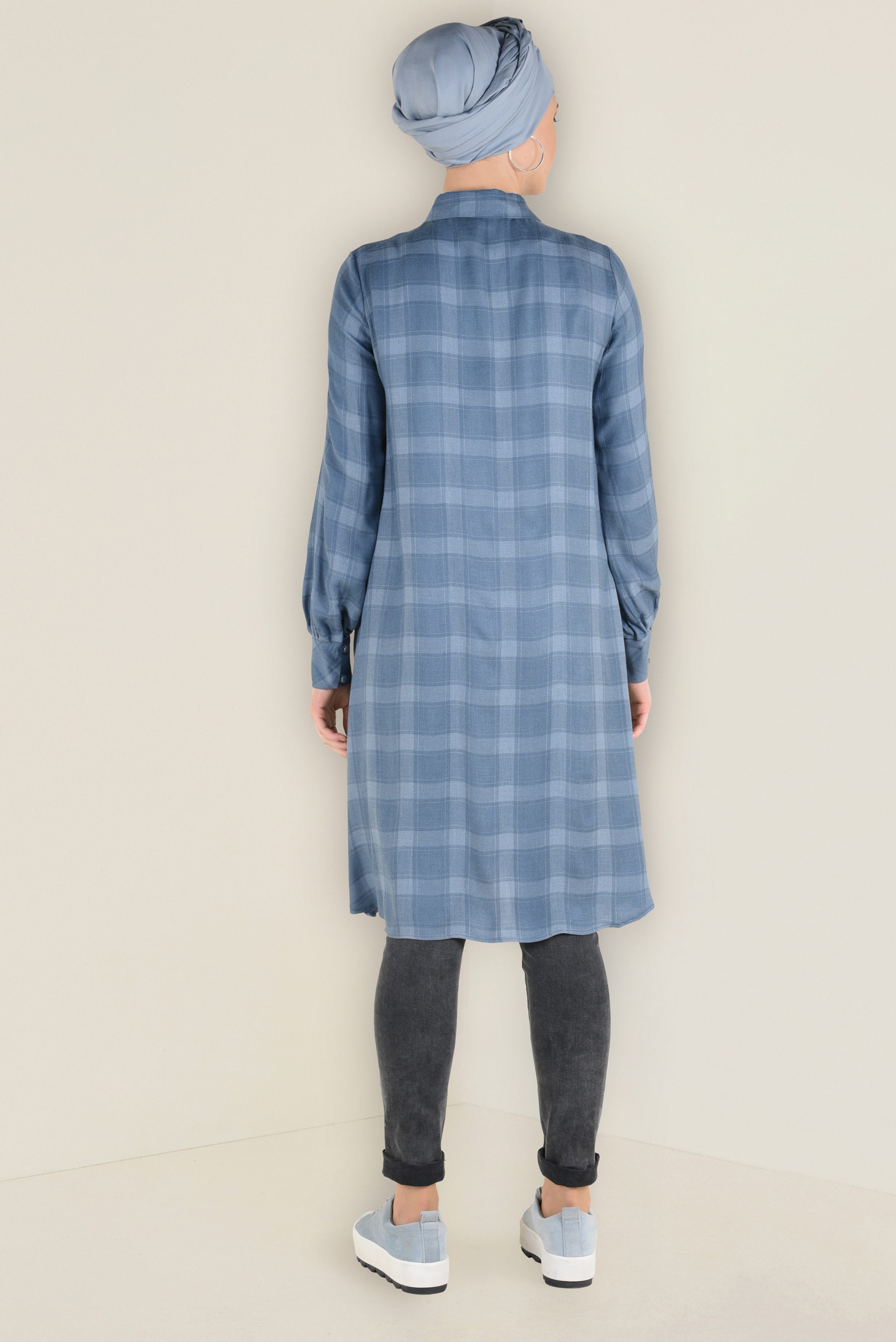 Tesettür giyim LACİVERT DÜĞME DETAYLI EKOSE DESENLİ TUNİK 4630 