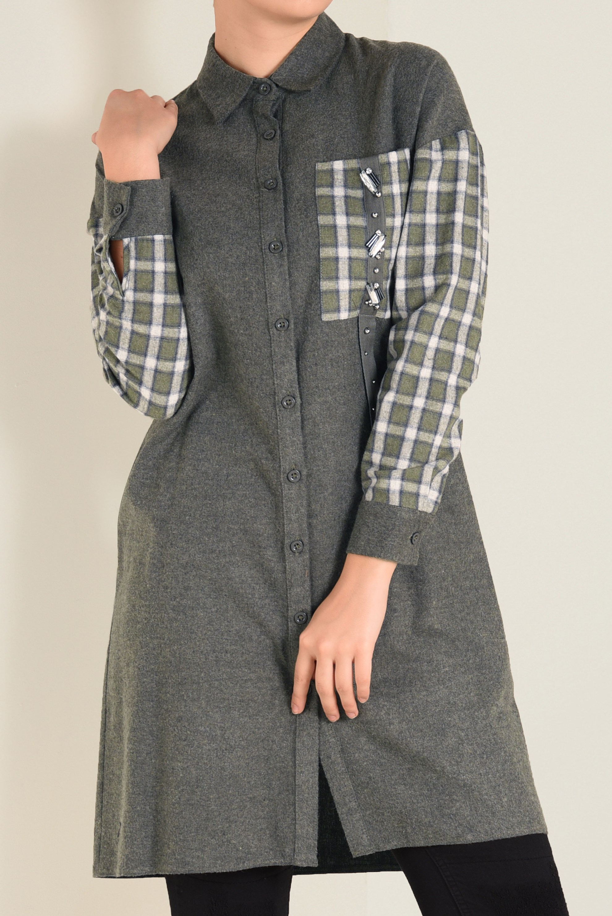 Tesettür giyim HAKİ DÜĞMELİ KARE DESEN DETAYLI TUNİK 4633