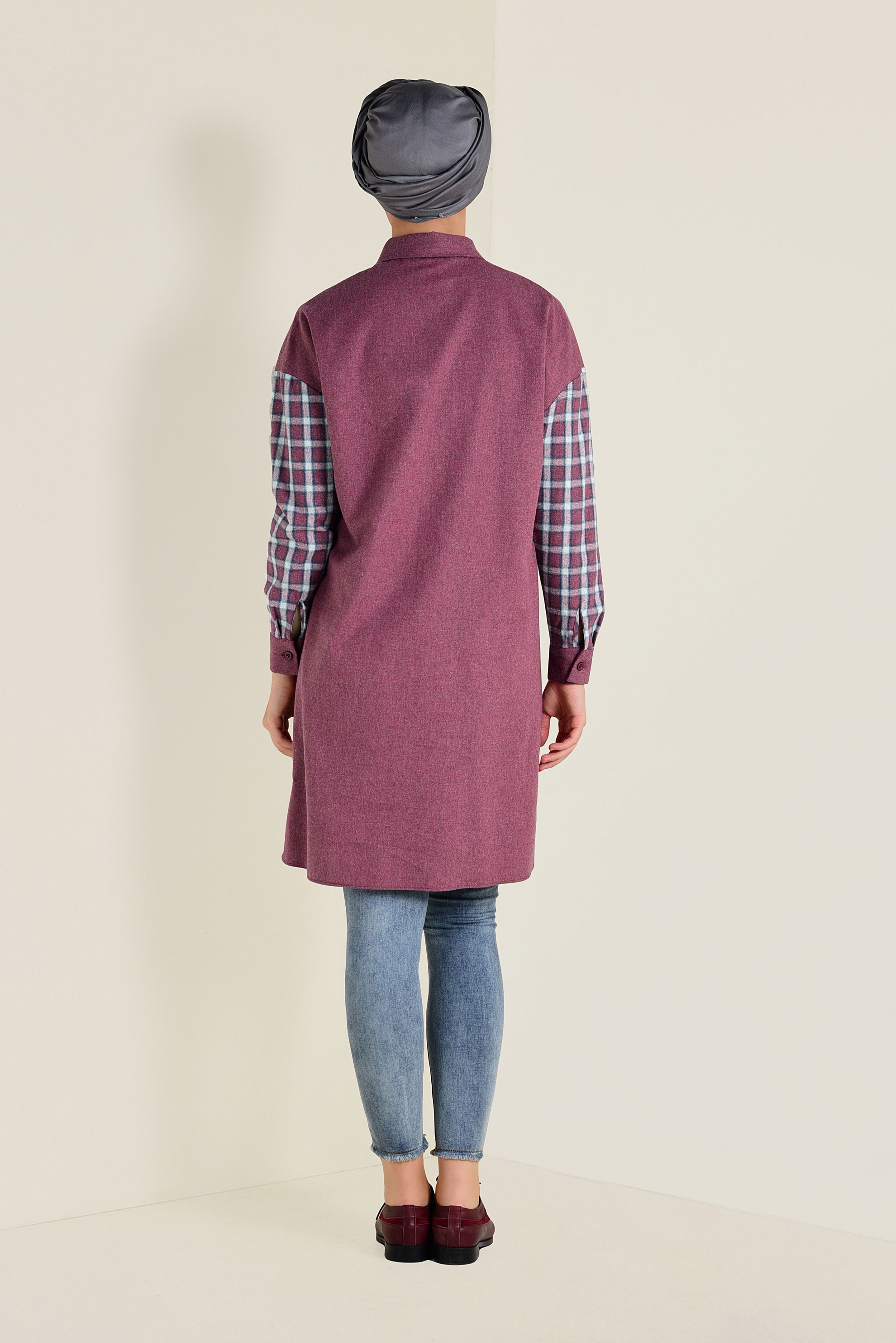 Tesettür giyim LACİVERT DÜĞMELİ KARE DESEN DETAYLI TUNİK 4633