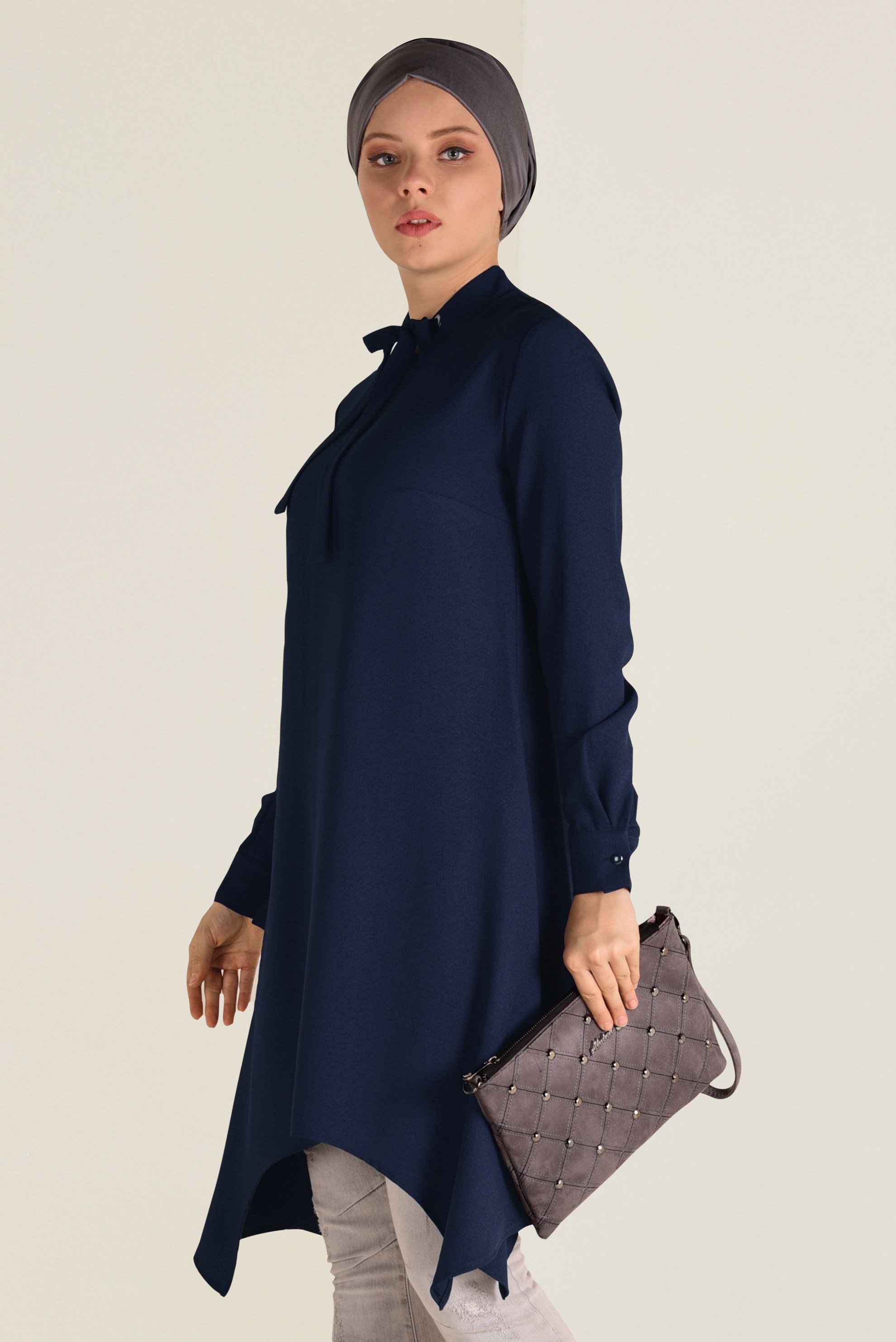Tesettür giyim LACİVERT YAKASI BAĞCIKLI TUNİK 4642