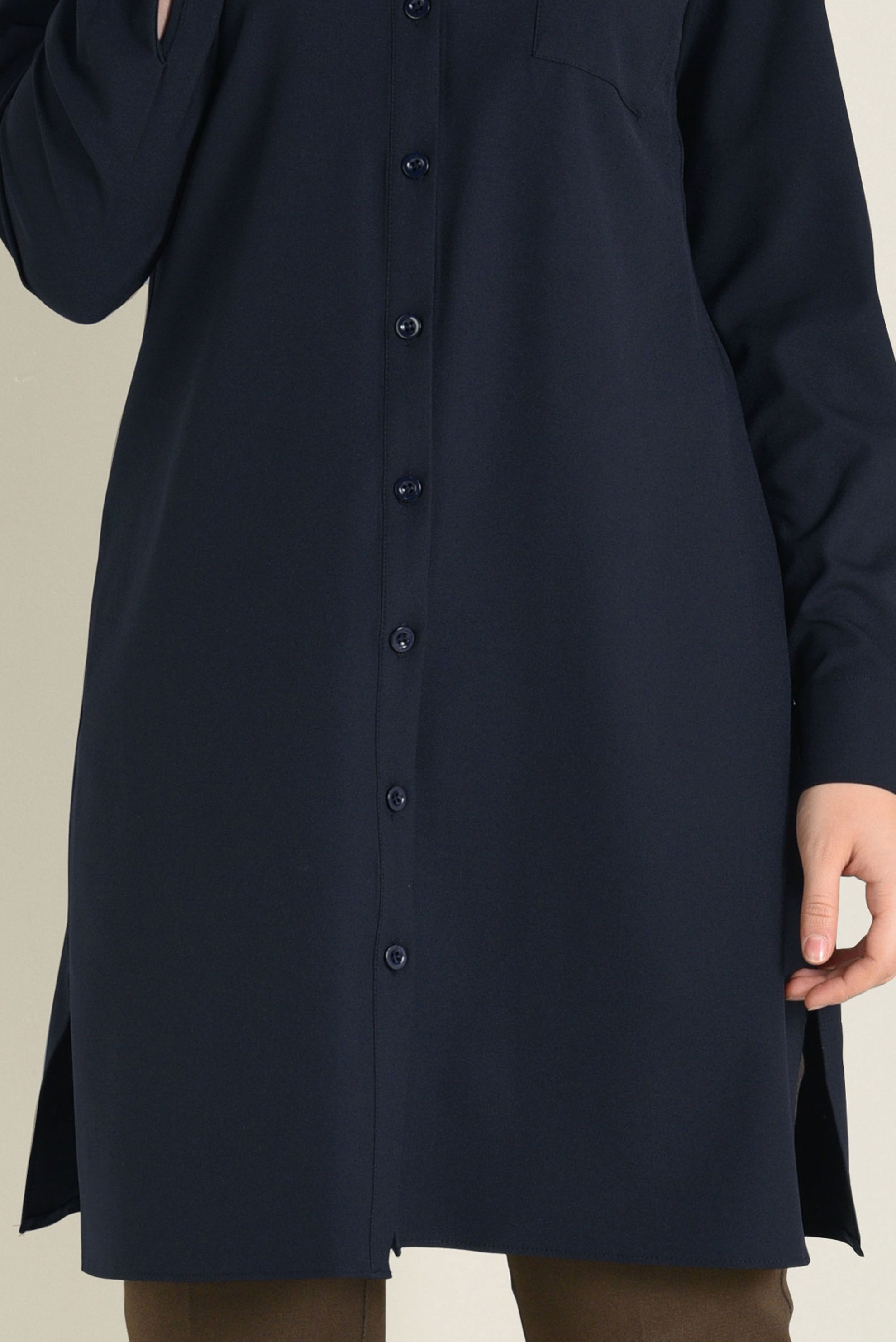 Tesettür giyim LACİVERT DÜĞMELİ TUNİK 4644