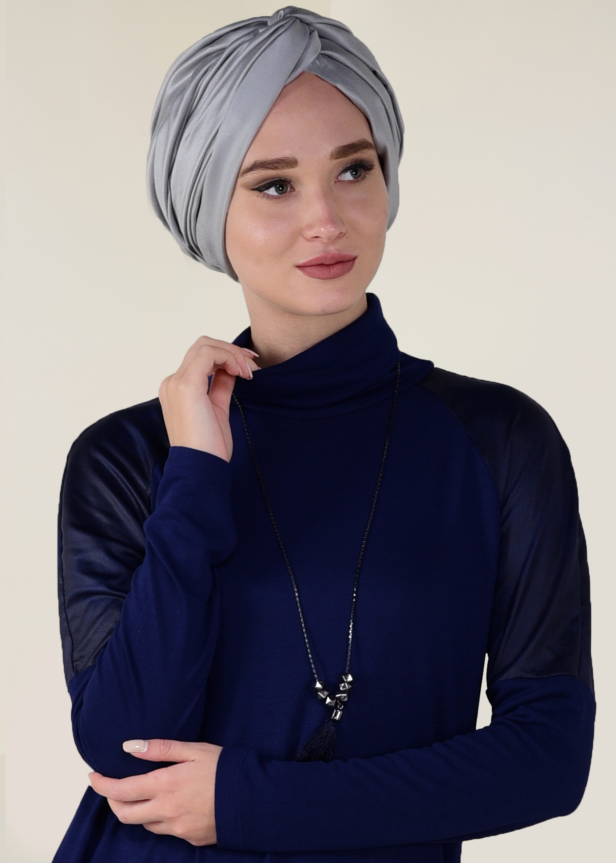 Tesettür giyim LACİVERT OMUZLARI SUNİ DERİ DETAYLI BALIKÇI YAKA TUNİK 4646 