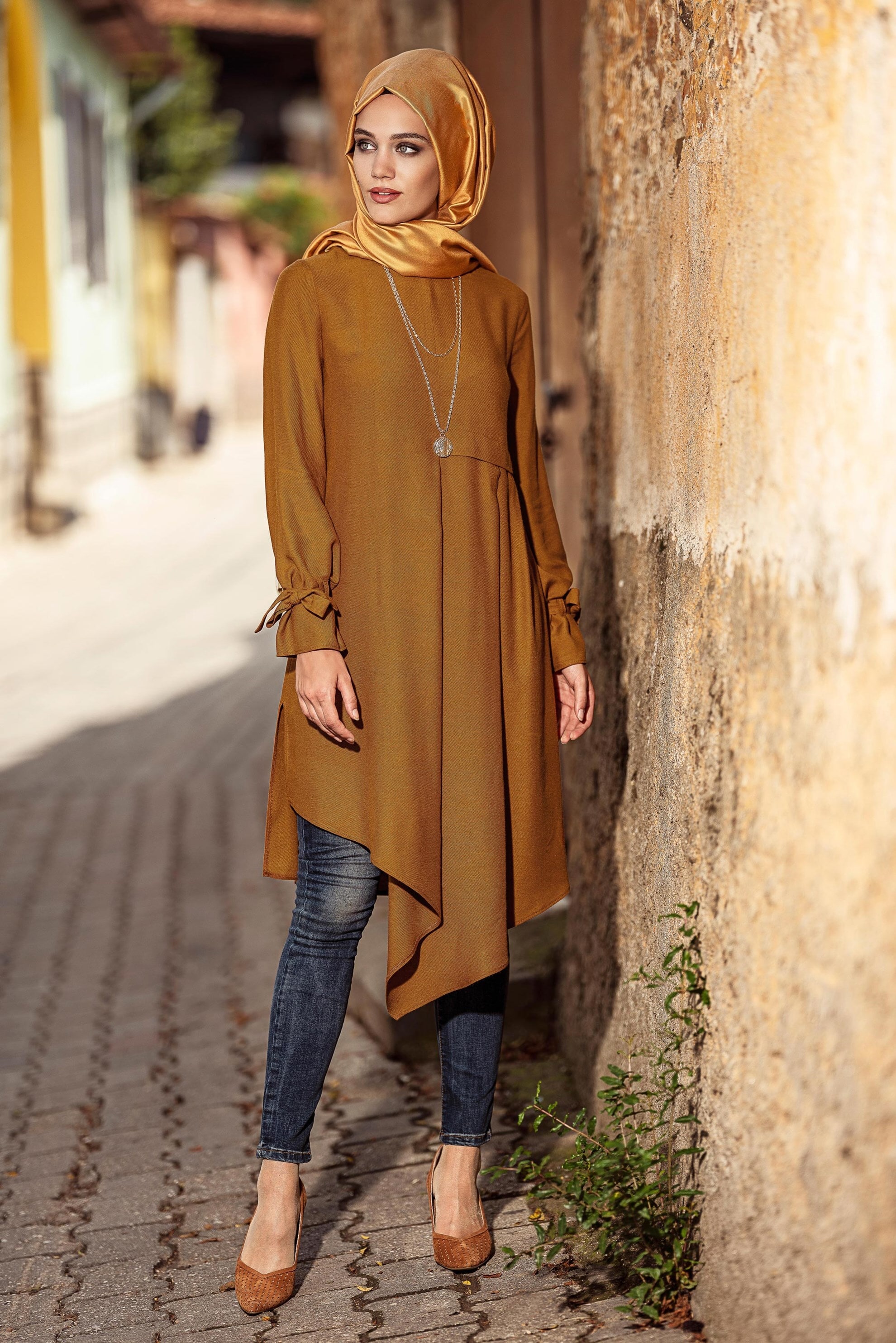 Tesettür giyim TABA MANŞETLERİ BAĞCIK DETAYLI ASİMETRİK KESİM TUNİK 4667