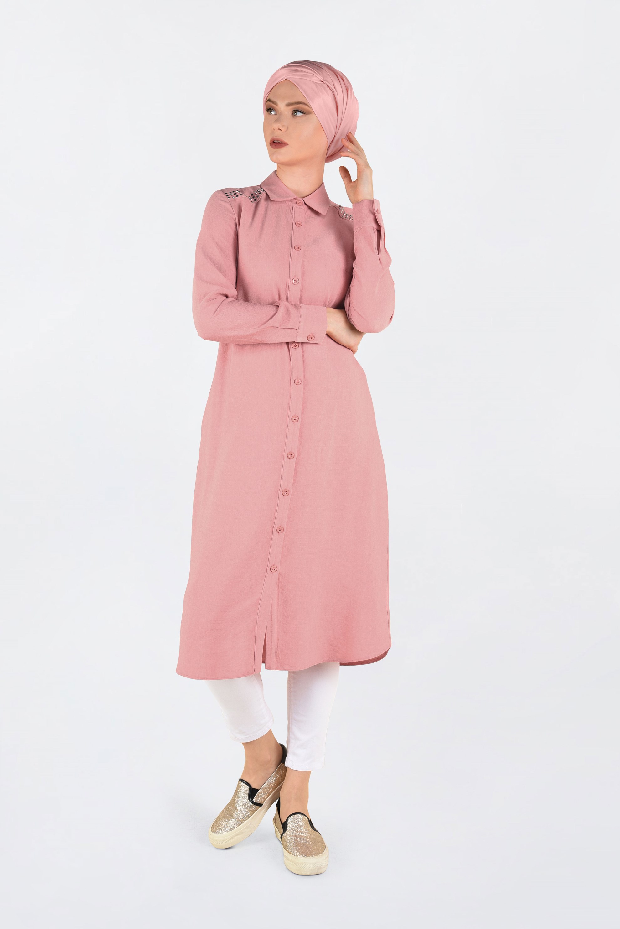 Tesettür giyim MERCAN OMUZLARI ZIMBALI UZUN TUNİK 4669