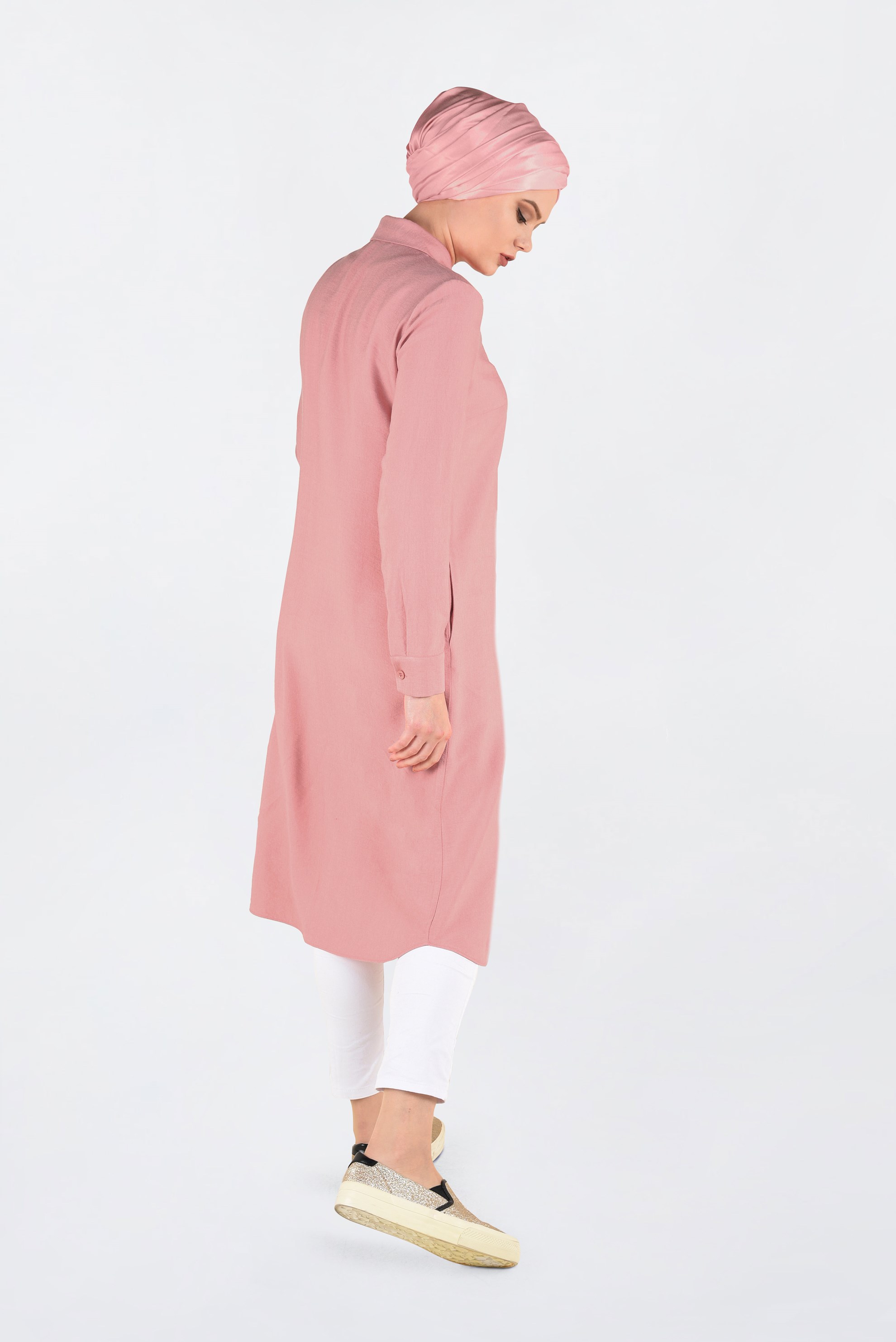 Tesettür giyim MERCAN OMUZLARI ZIMBALI UZUN TUNİK 4669