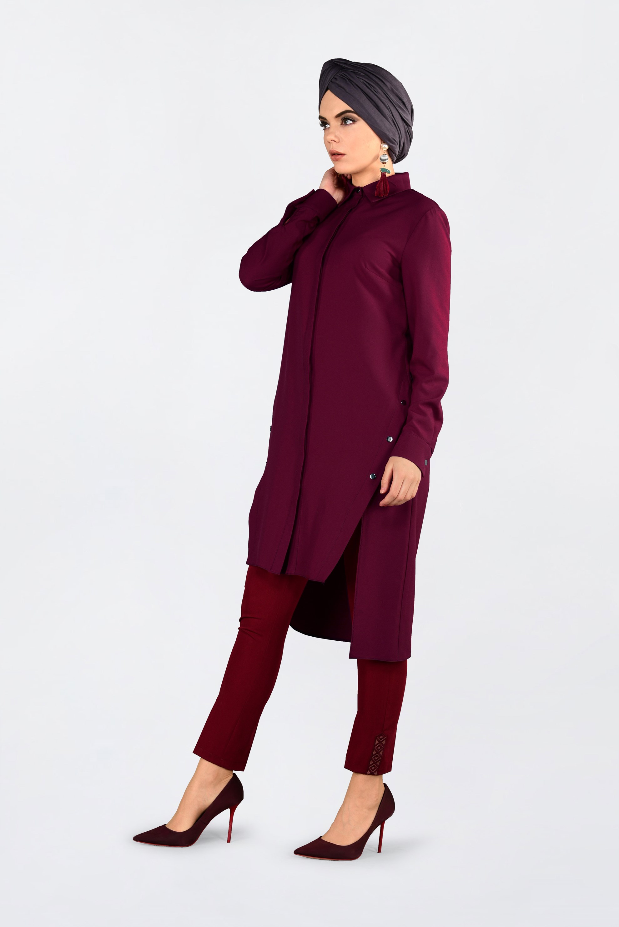 Tesettür giyim BORDO ZIMBALI ASİMETRİK KESİM TUNİK 4671